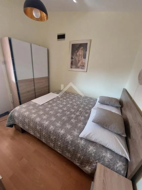 rezervirano kuća sa 4 apartmana - vir - slika 17