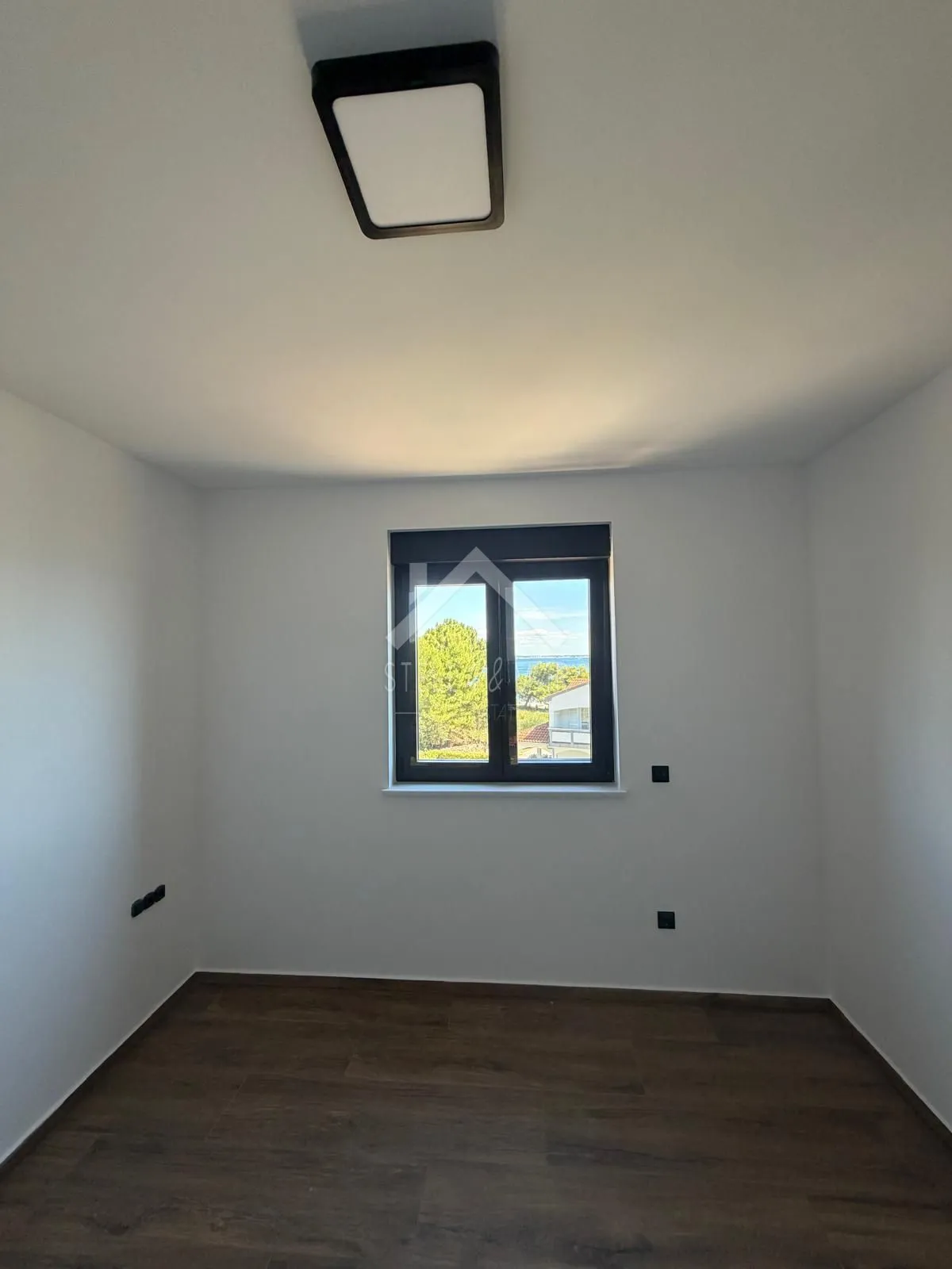 trosobni apartman pored plaže - vir - slika 15