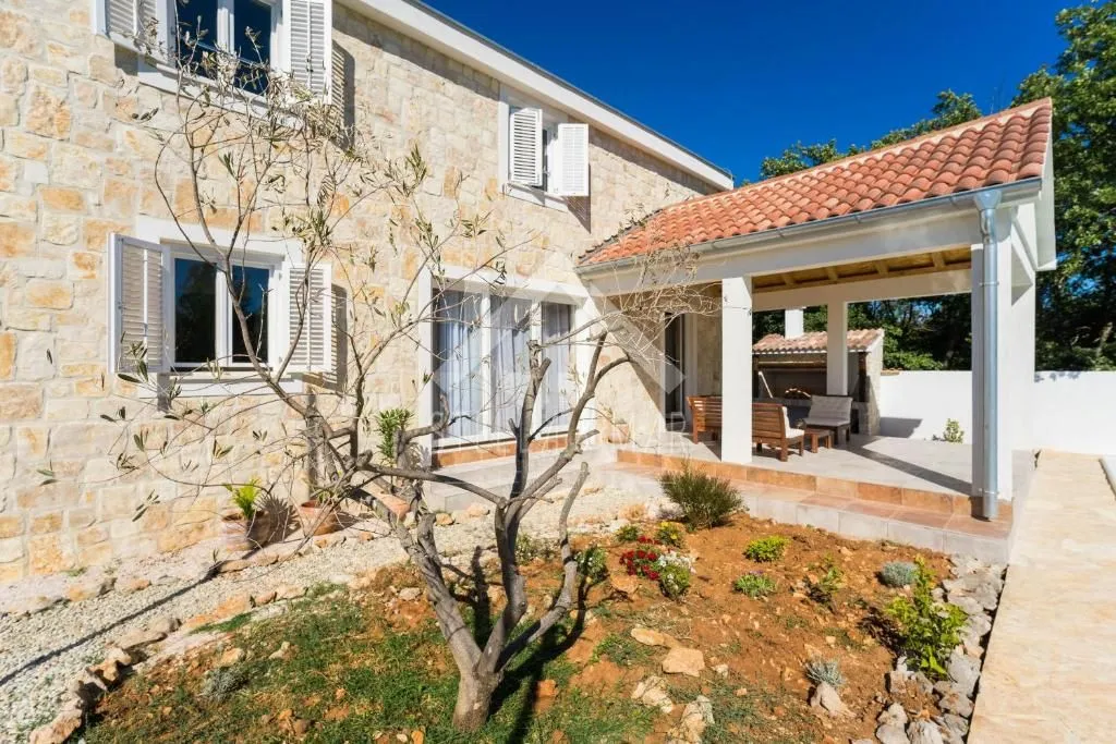vila sa bazenom - zaton - slika 43