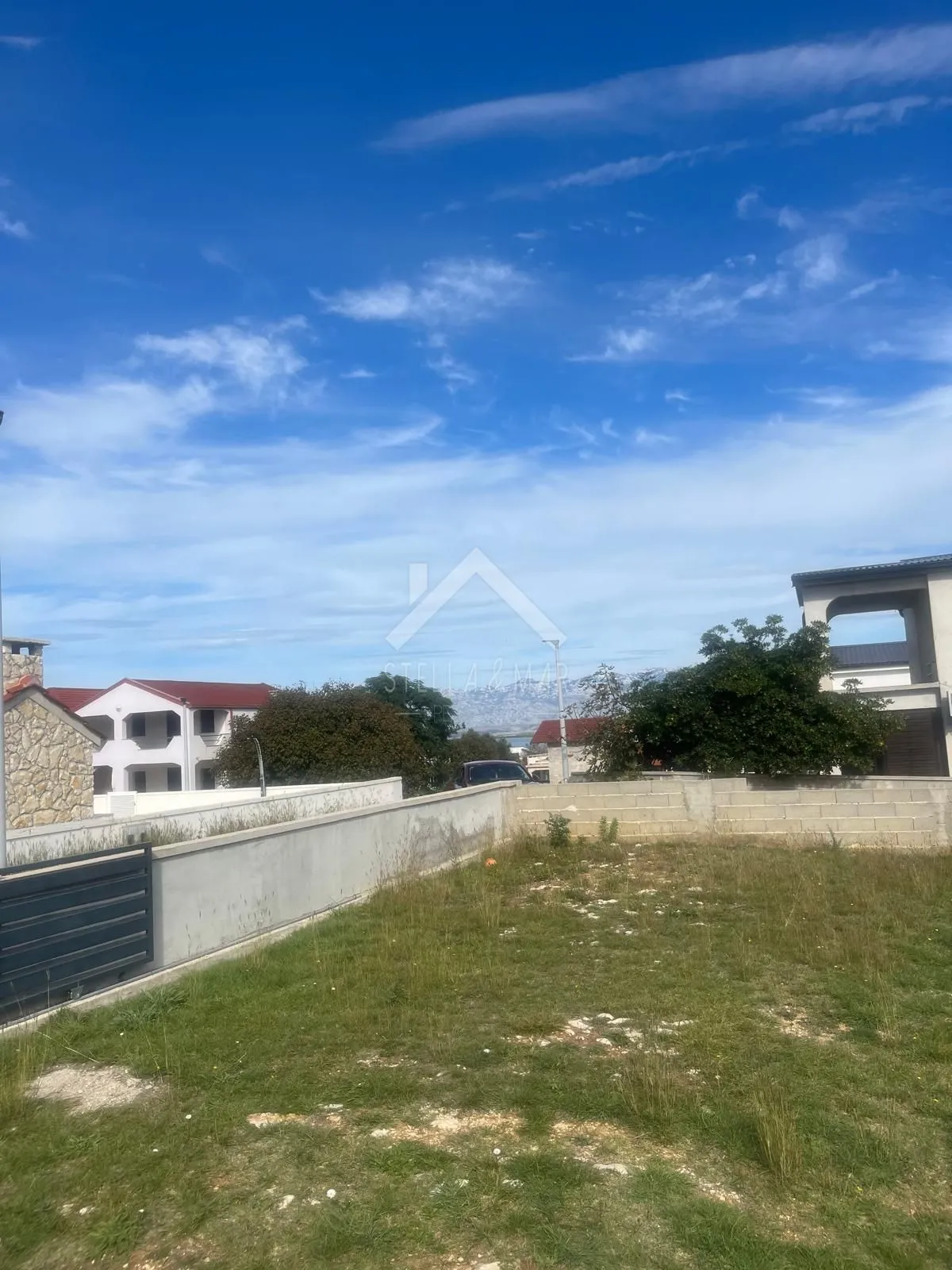 prizemnica sa prostranom okućnicom - vir - slika 2