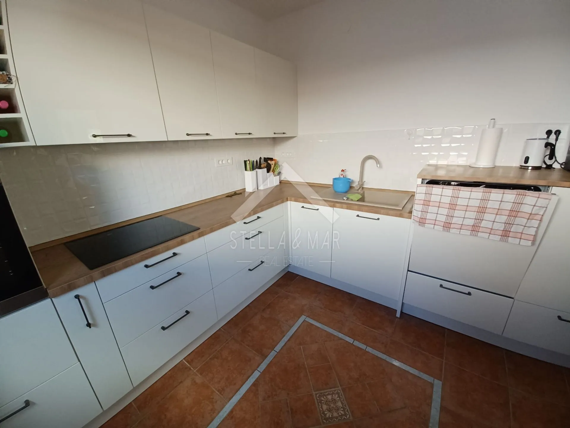 kuća sa tri apartmana - vir - slika 22