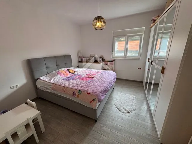 prekrasna kuća sa bazenom - rtina - slika 17