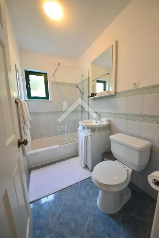 villa sa bazenom na atraktivnoj lokaciji - vir - slika 27