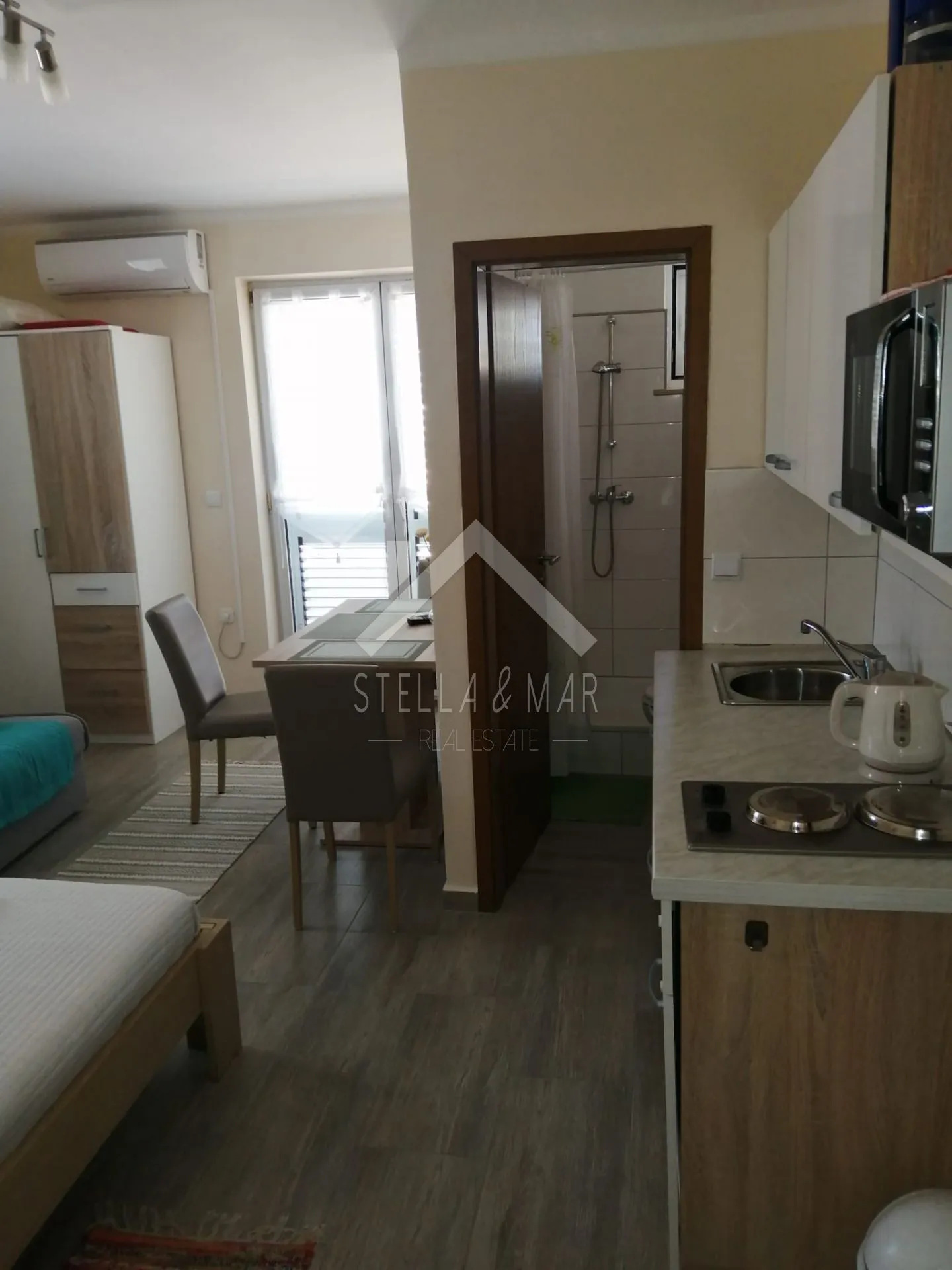 kuća sa 5 apartmana, garaža, podrum - vir, centar - slika 20
