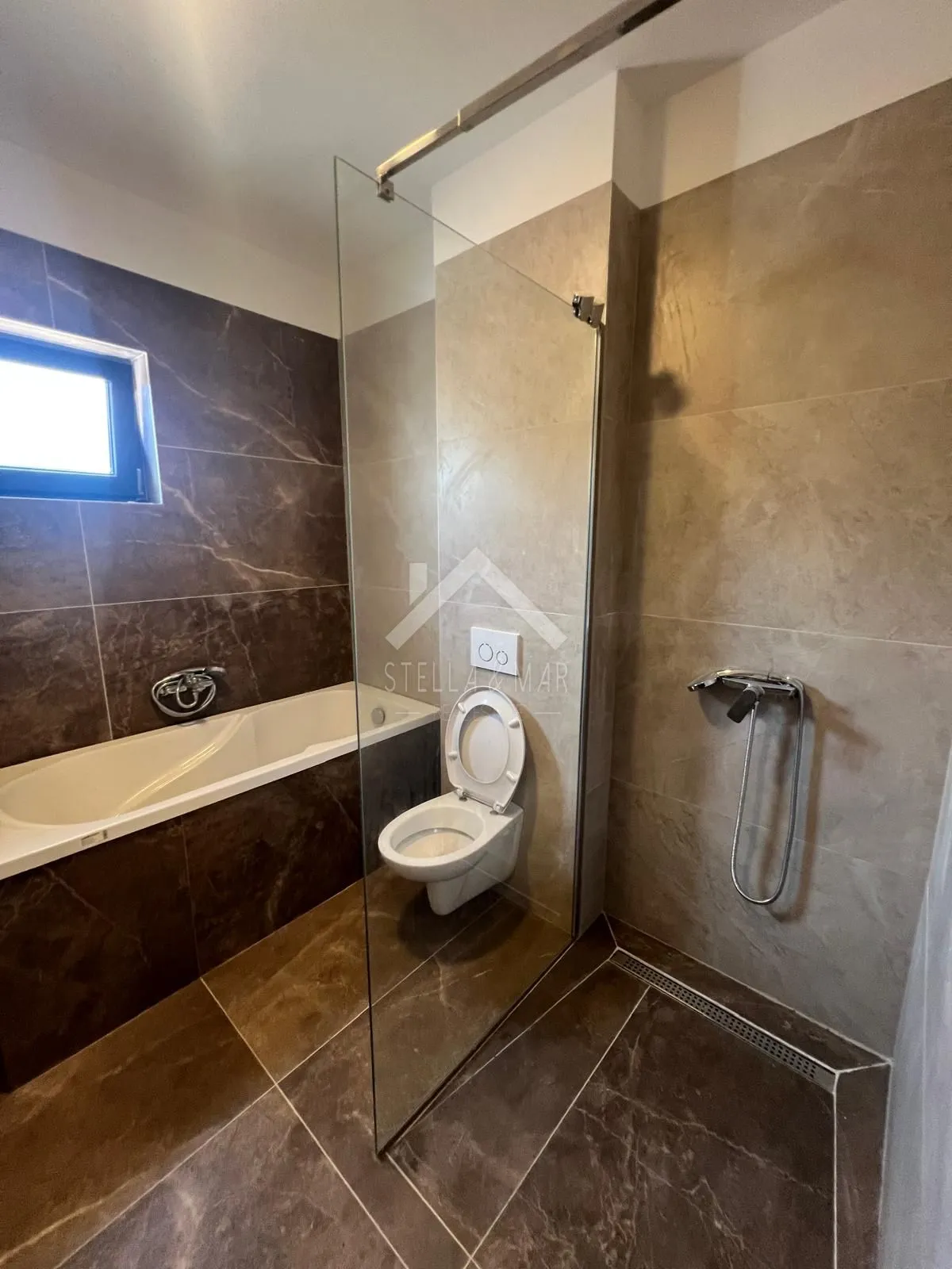 dvosobni apartman sa vrtom - privlaka - slika 17