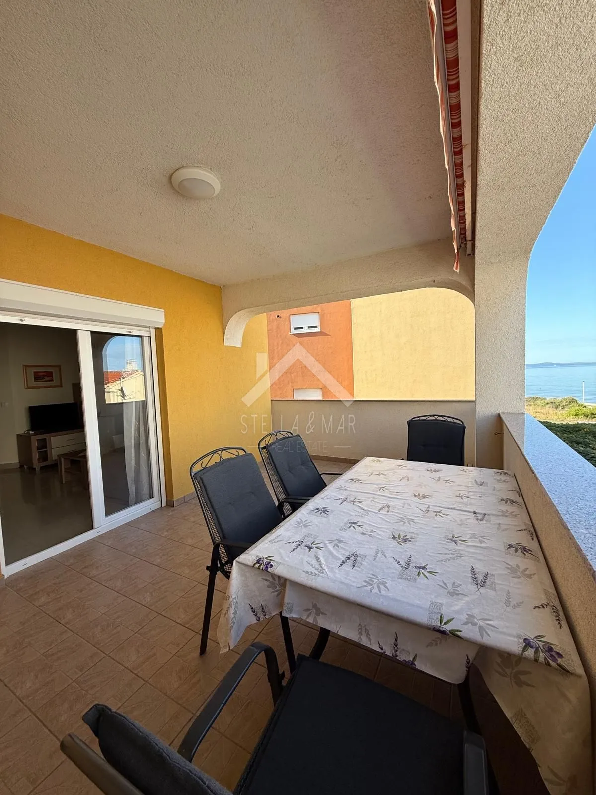 prekrasan apartman 50m do mora i plaže - vir - slika 5