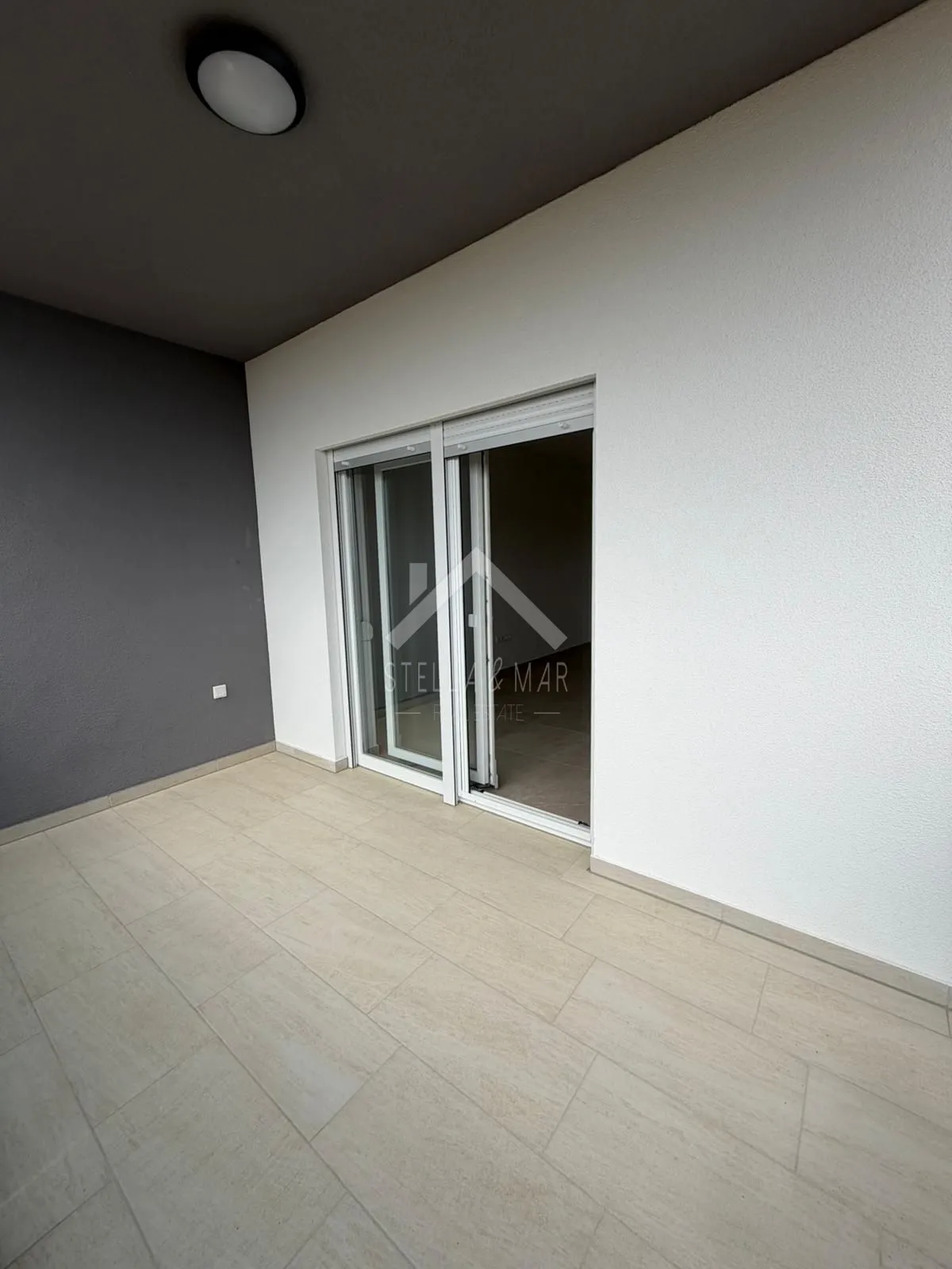 dvosobni apartman sa krovnom terasom, pogled - vir - slika 13