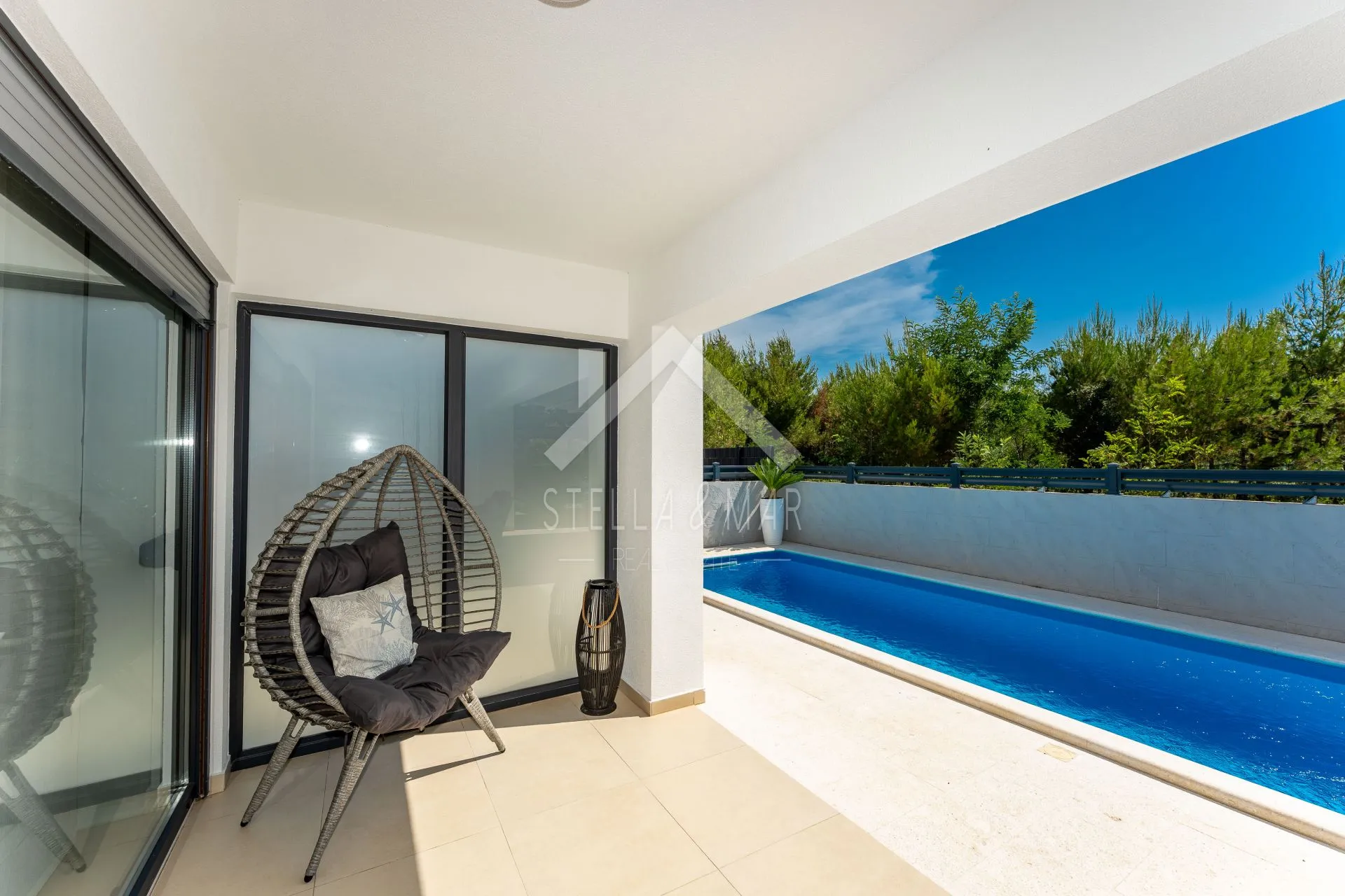 prekrasna villa , prvi red do mora - privlaka - slika 27
