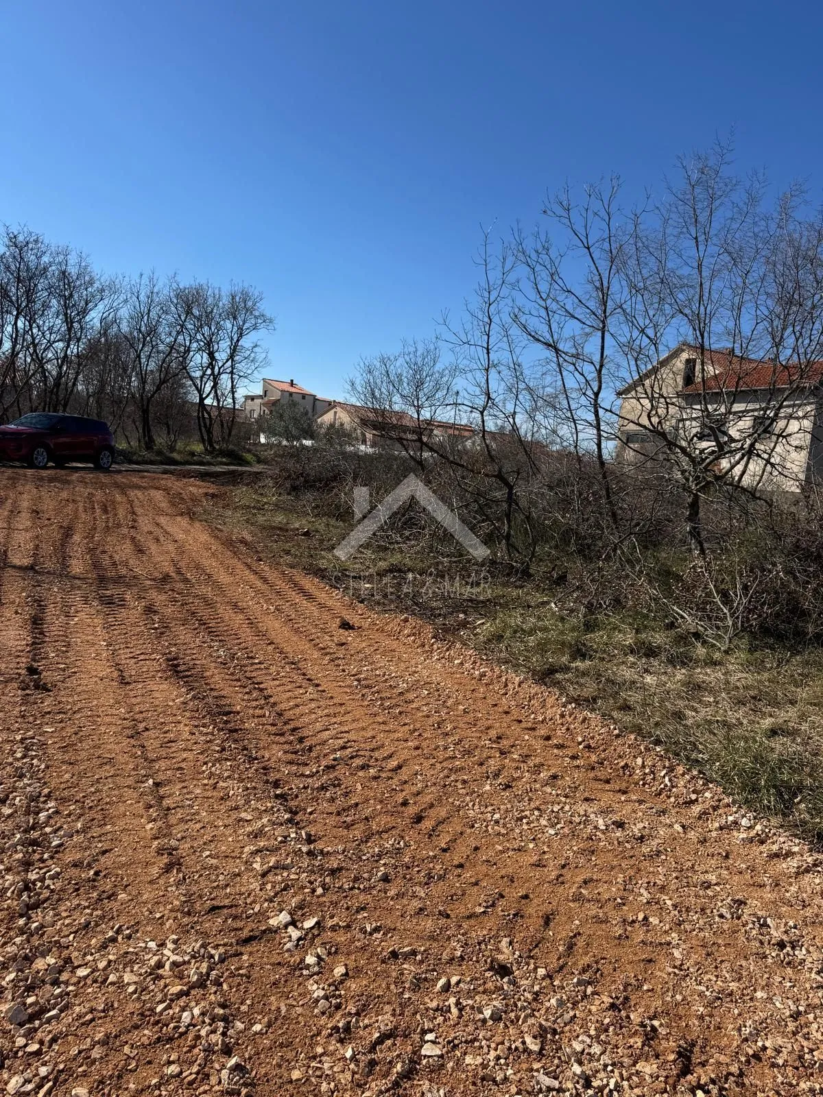 prilika građevinsko zemljište 1200m2 blizina zadra - lovinac, poličnik - slika 3