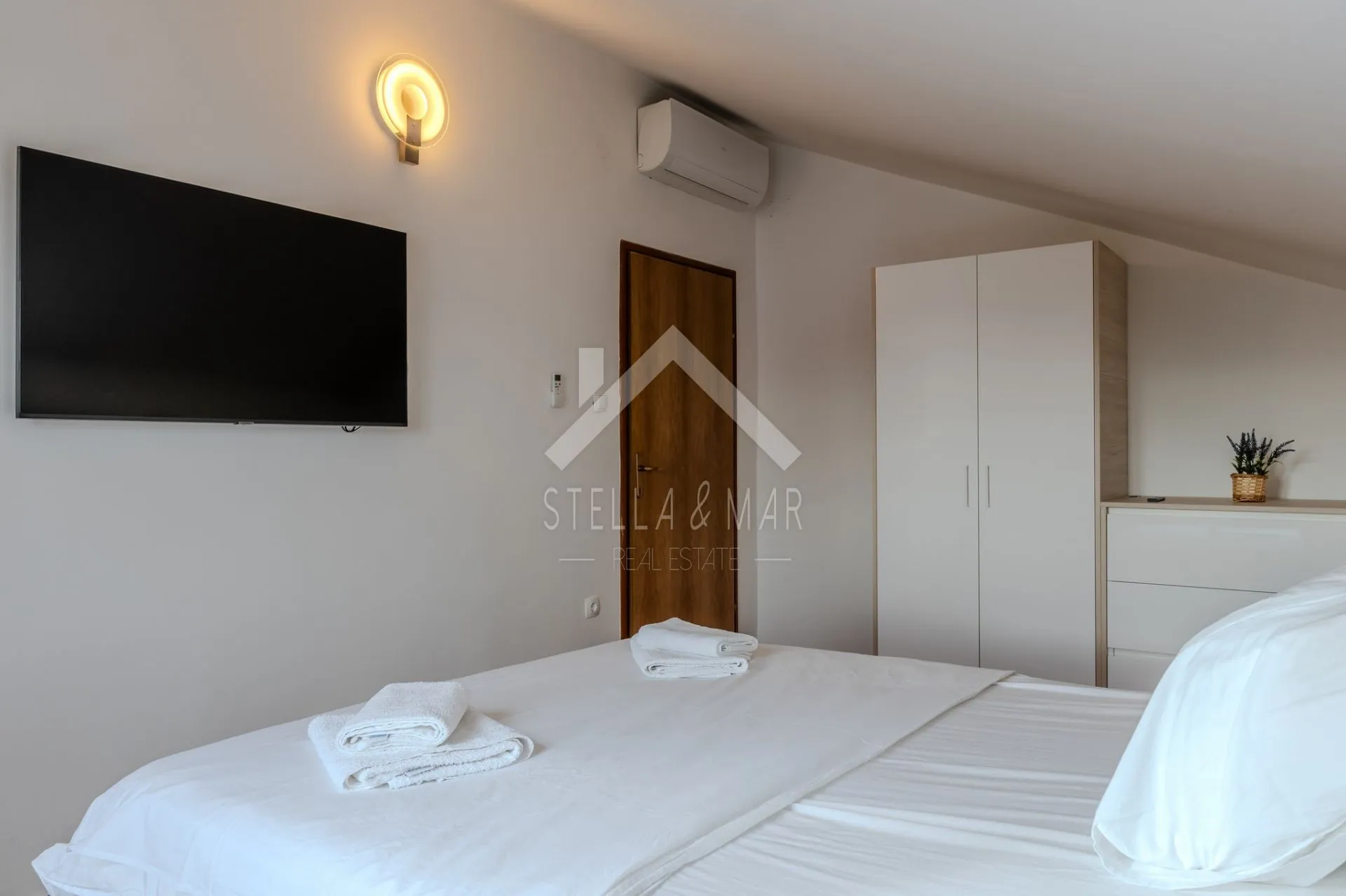 prekrasan apartman sa pogledom na more - novalja - slika 37