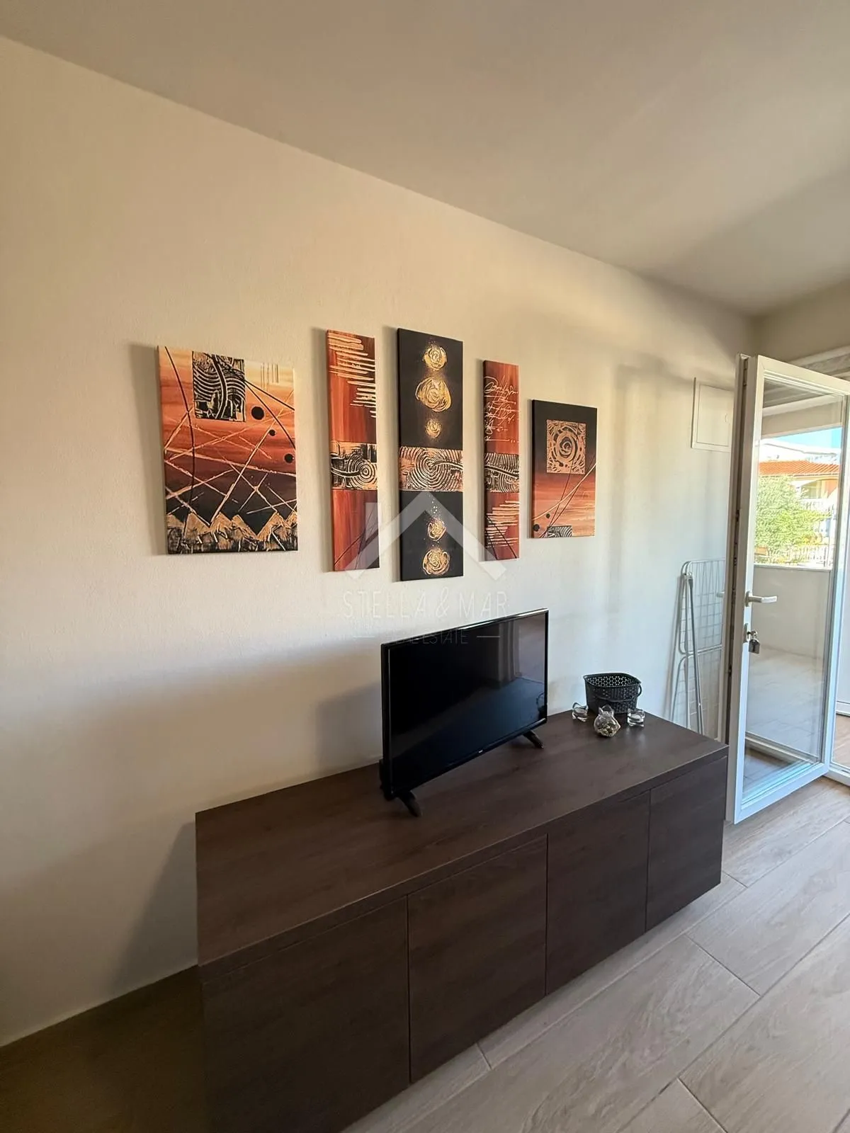 kuća sa 5 apartmana, miran predio - vir - slika 7