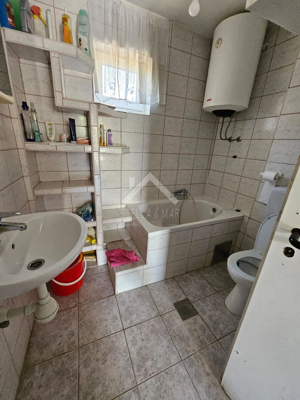 apartman 2 spavaće sobe, terasa 20m2, pogled - vir - slika 11