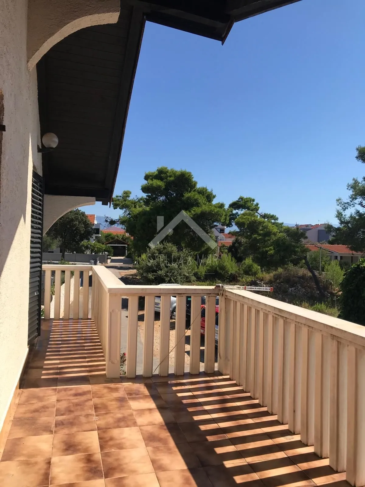 kuća sa dva apartmana drugi red od mora - vir - slika 9