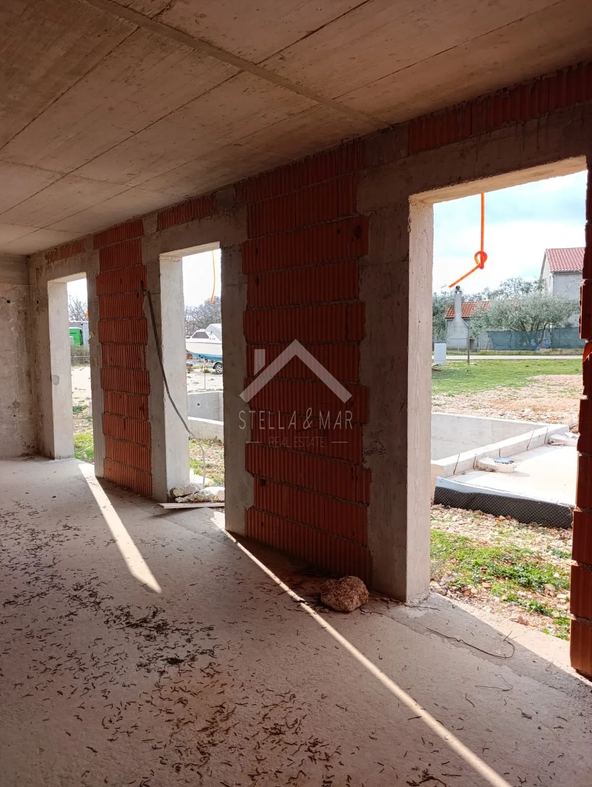 obiteljska kuća u roh bau stanju - ninski stanovi - slika 6