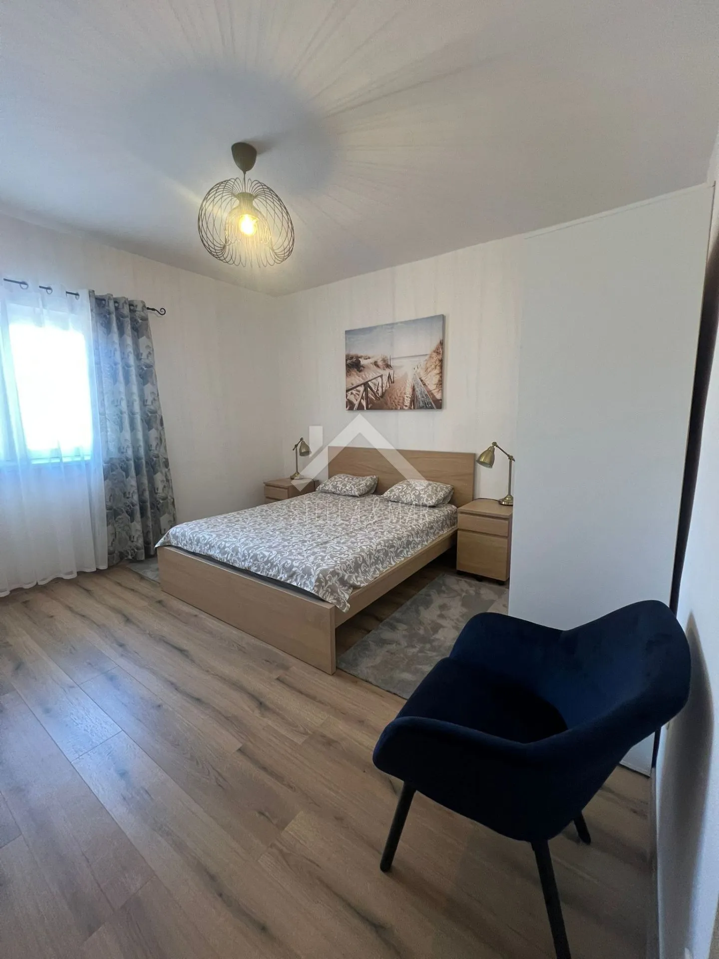 kuća sa 2 komforna stana i bazenom - privlaka - slika 15