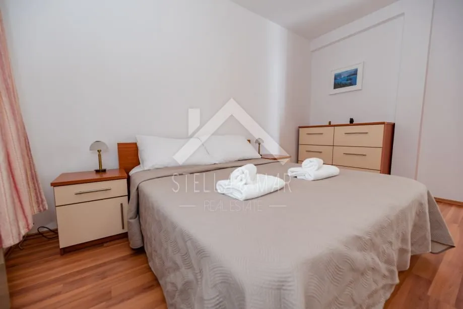 top ponuda! villa sa bazenom na prostranoj parceli - zemunik donji - slika 20