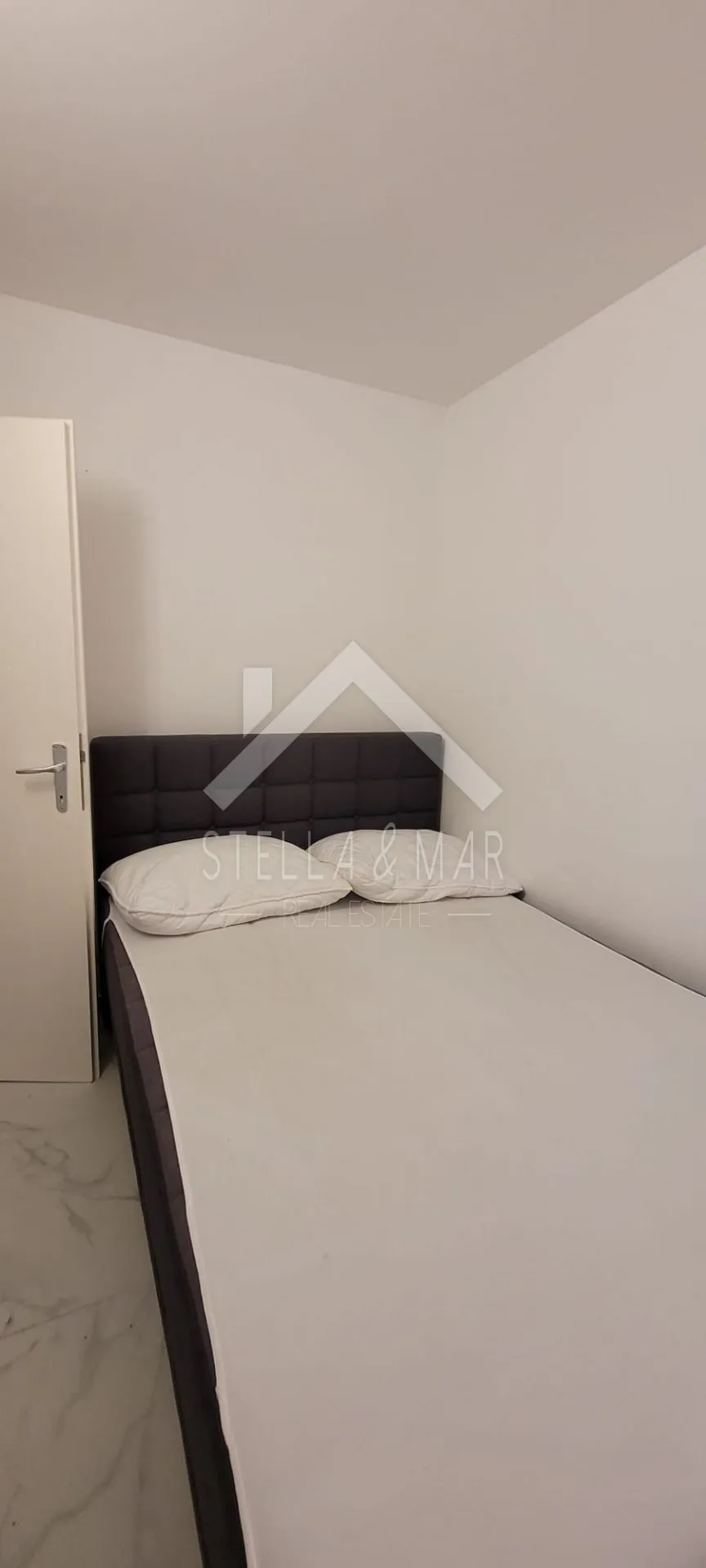 kuća sa 8 apartmana - vir - slika 20