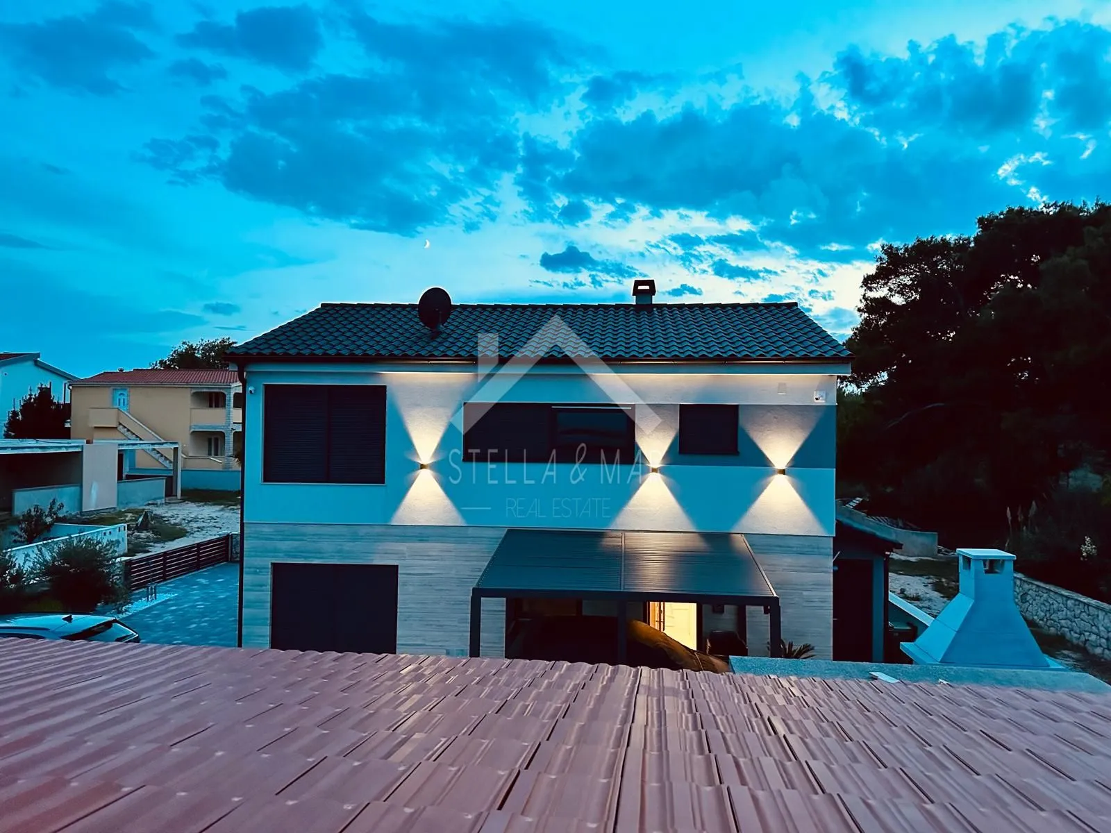 predivna, nova, moderno uređena kuća sa pogledom - vir - slika 27