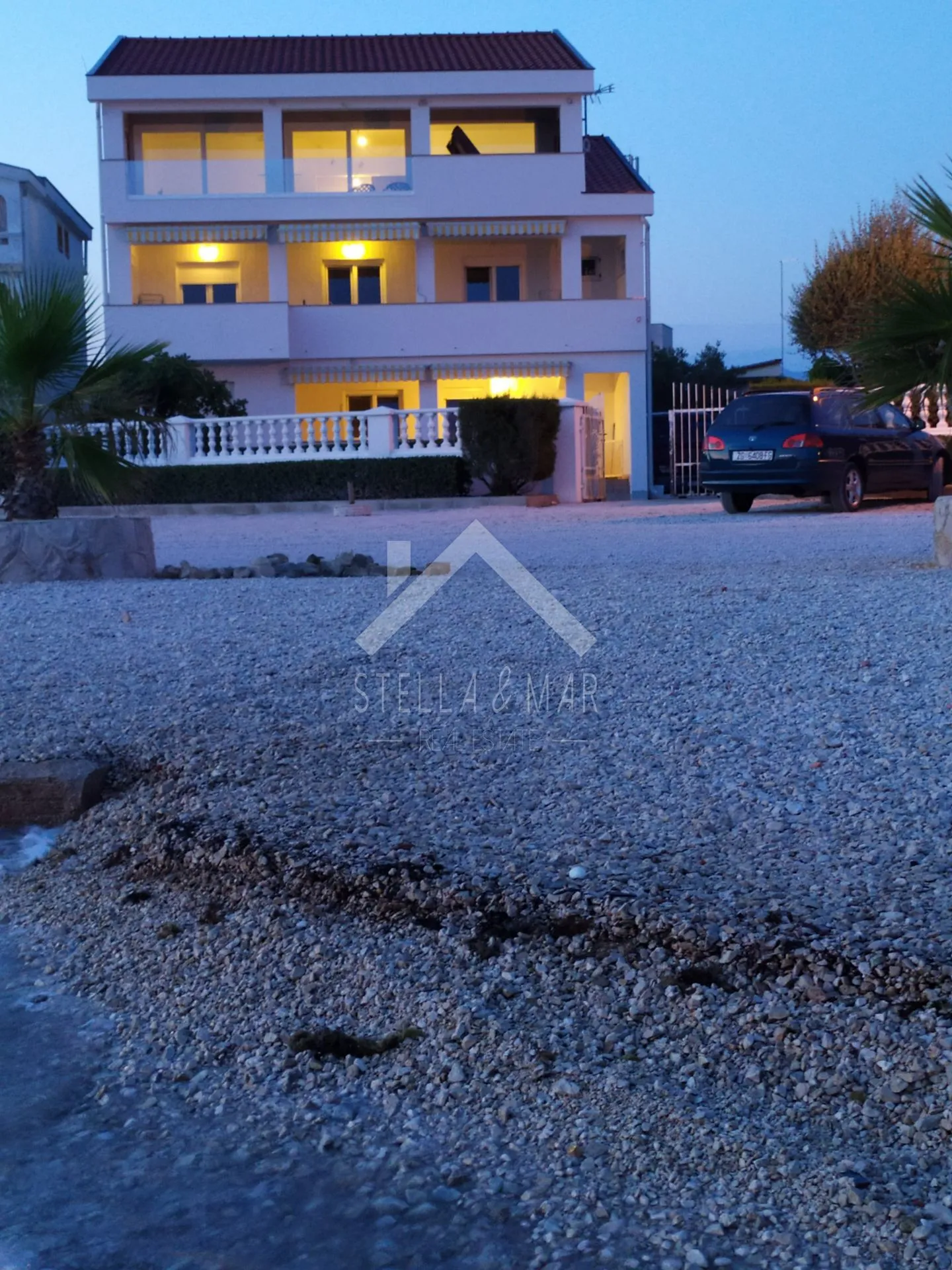 trosoban apartman, prvi red do mora - vir - slika 8
