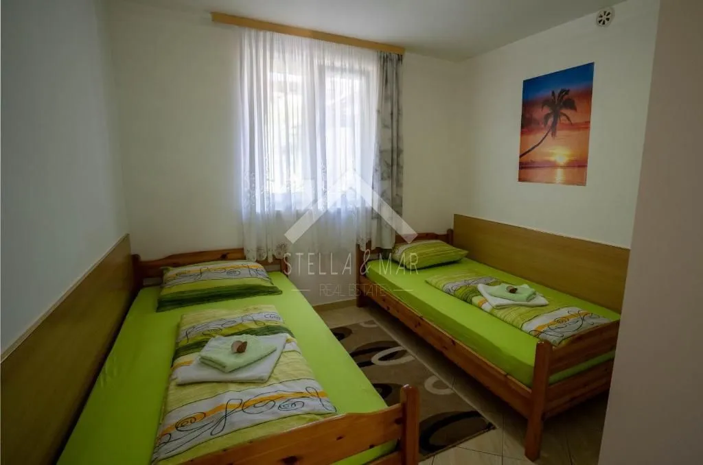 samostojeća kuća sa 5 apartmana - vir - slika 21