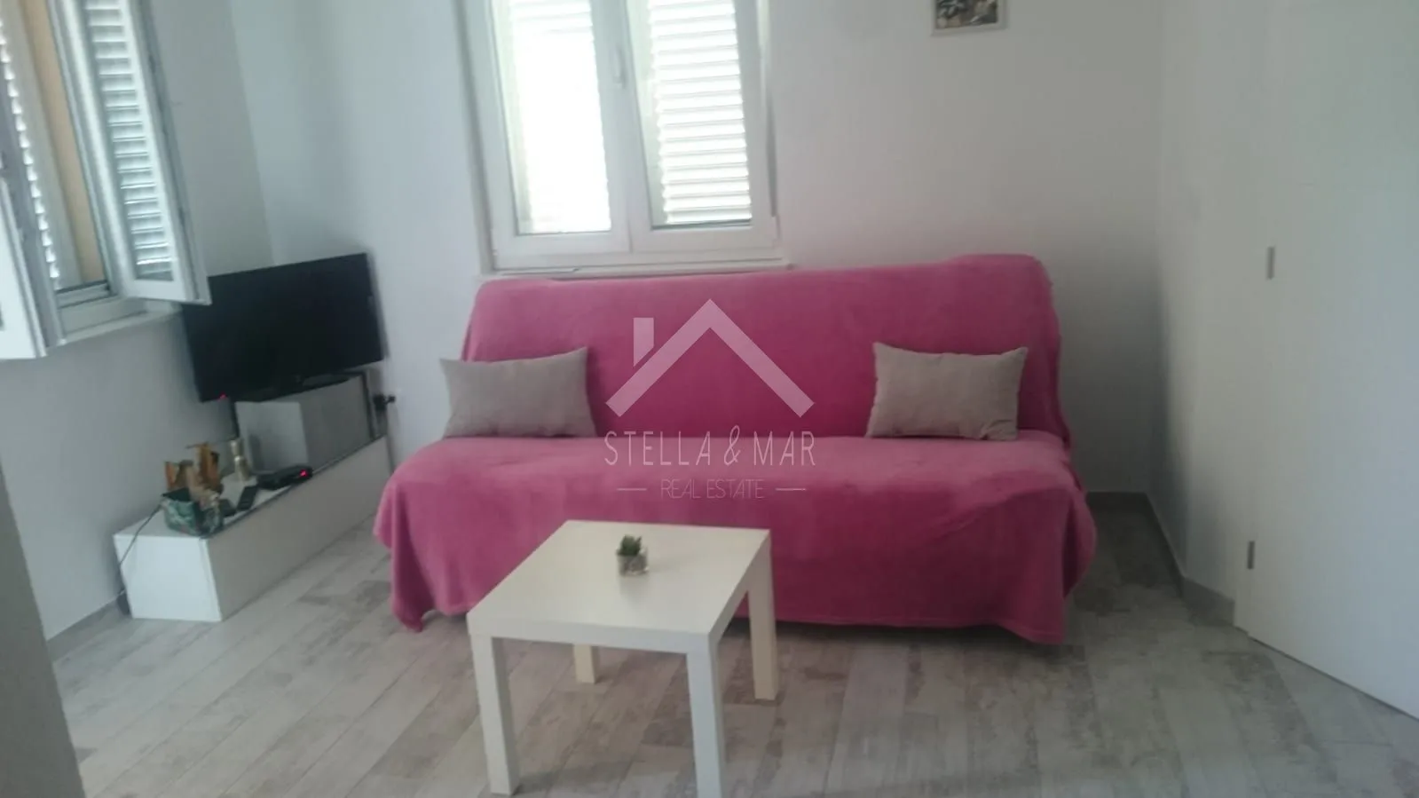 kuća sa tri stana, novogradnja - vir - slika 25