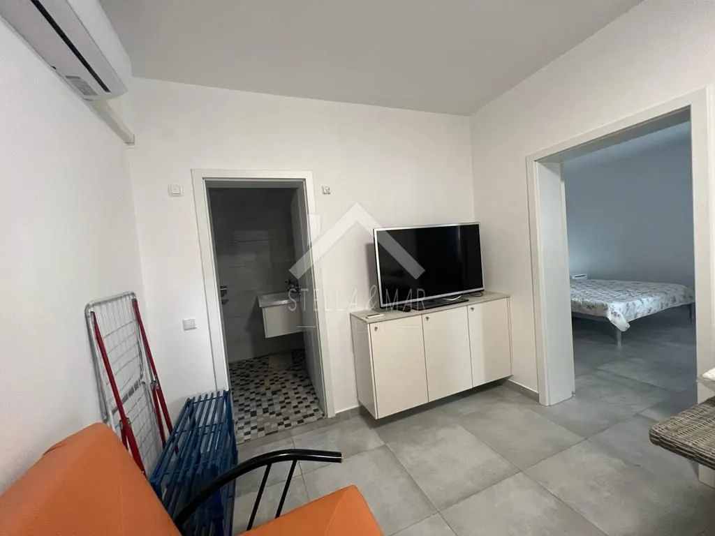 kuća sa 4 apartmana sa pogledom na more - vir - slika 26