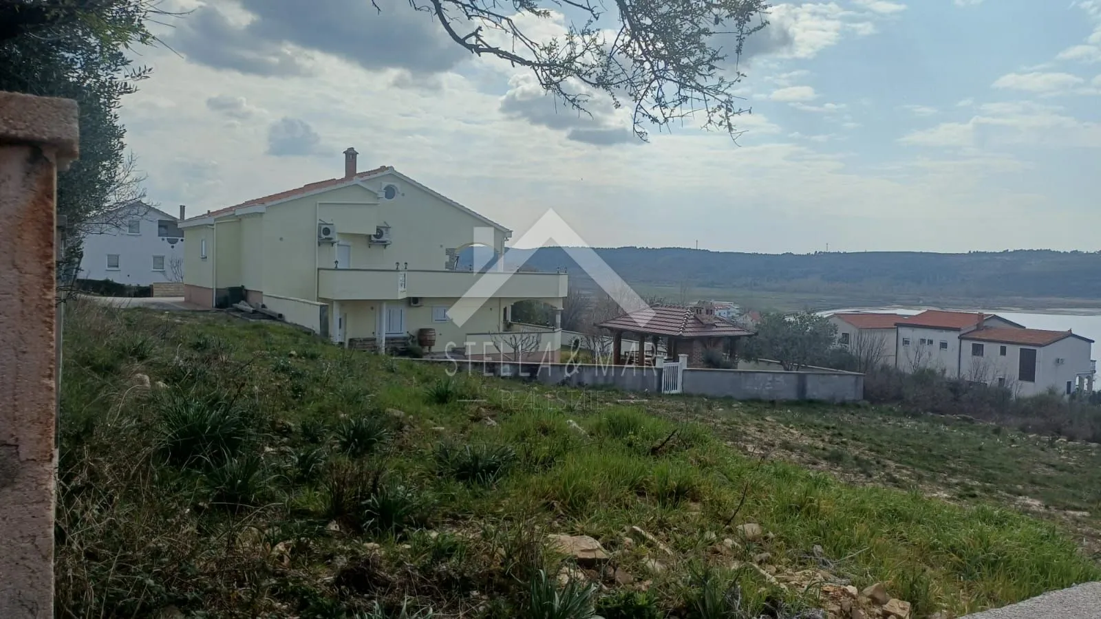 građevinsko zemljište rtina ( blizina mora ) - slika 3