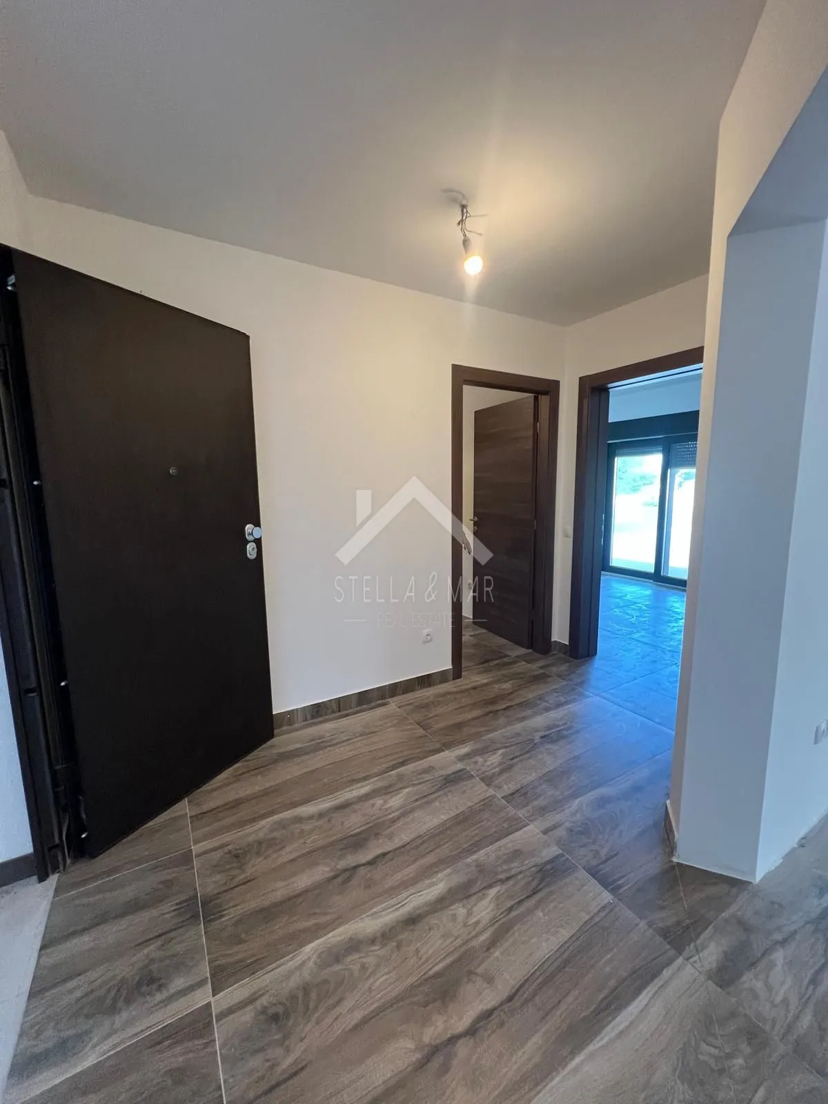 dvosobni apartman sa vrtom - privlaka - slika 15