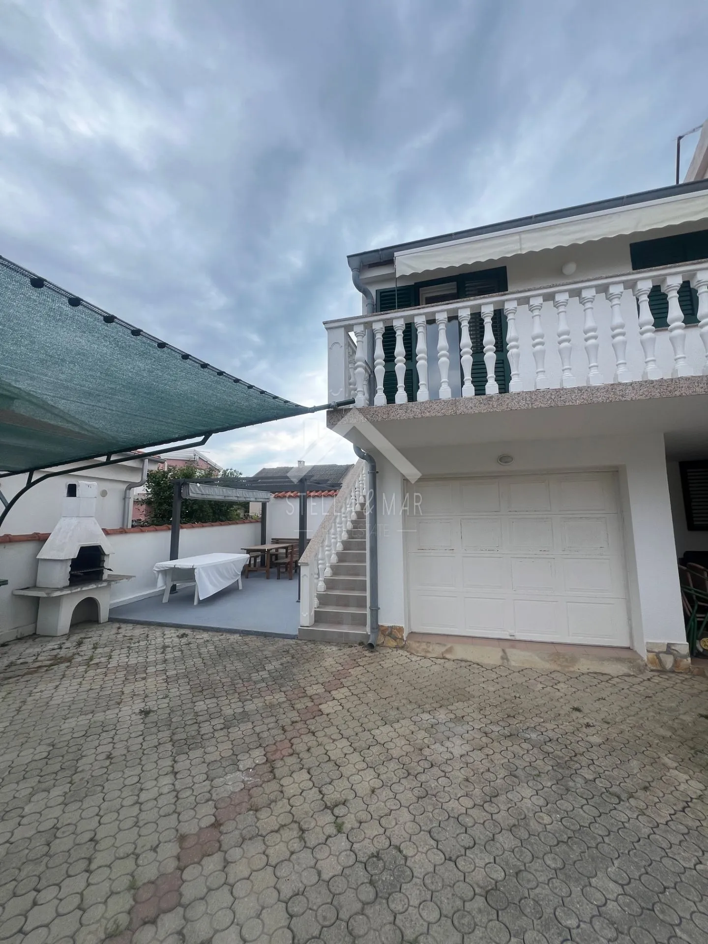 jednosobni apartman sa garažom, blizina mora - vir - slika 2