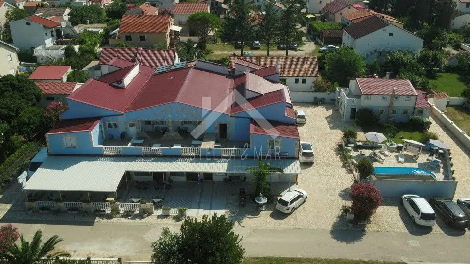 prilika!! hotel sa bazenom, 200m od mora - sabunike - slika 4