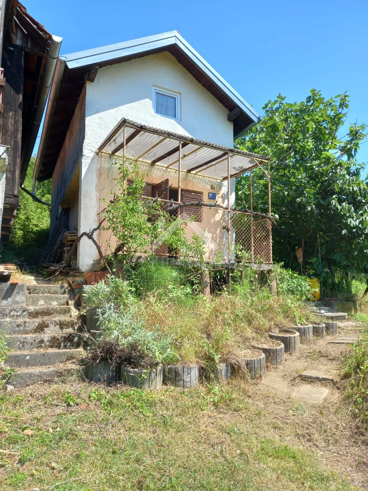VURNOVEC – Malo imanje s vikendicom | 1.288 m² | Pogled, priroda i mir nadomak Zagreba - Vurnovec, Zagreb