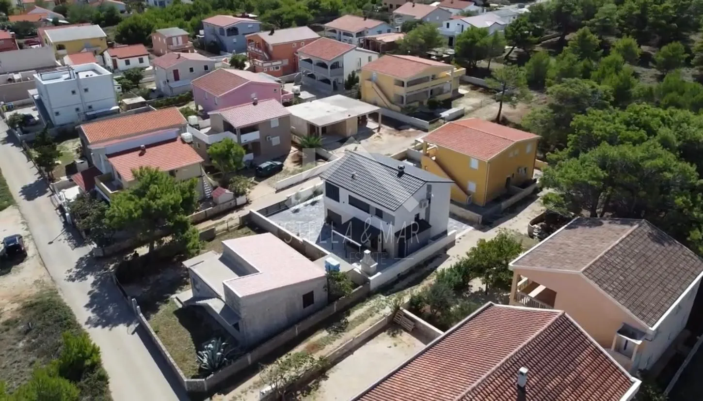 predivna, nova, moderno uređena kuća sa pogledom - vir - slika 32