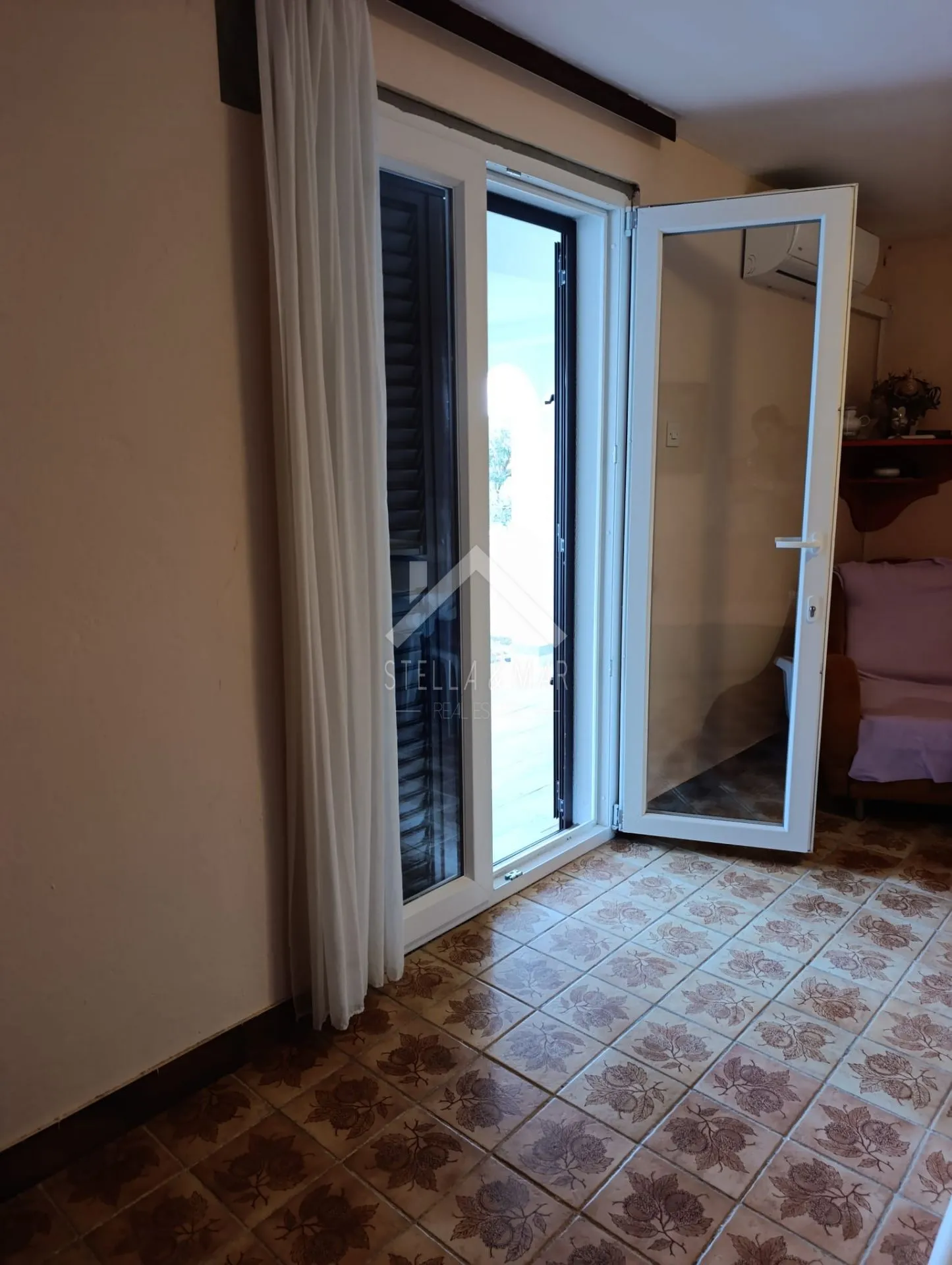 kuća sa dva stana 240m do mora, pogled - vir - slika 21