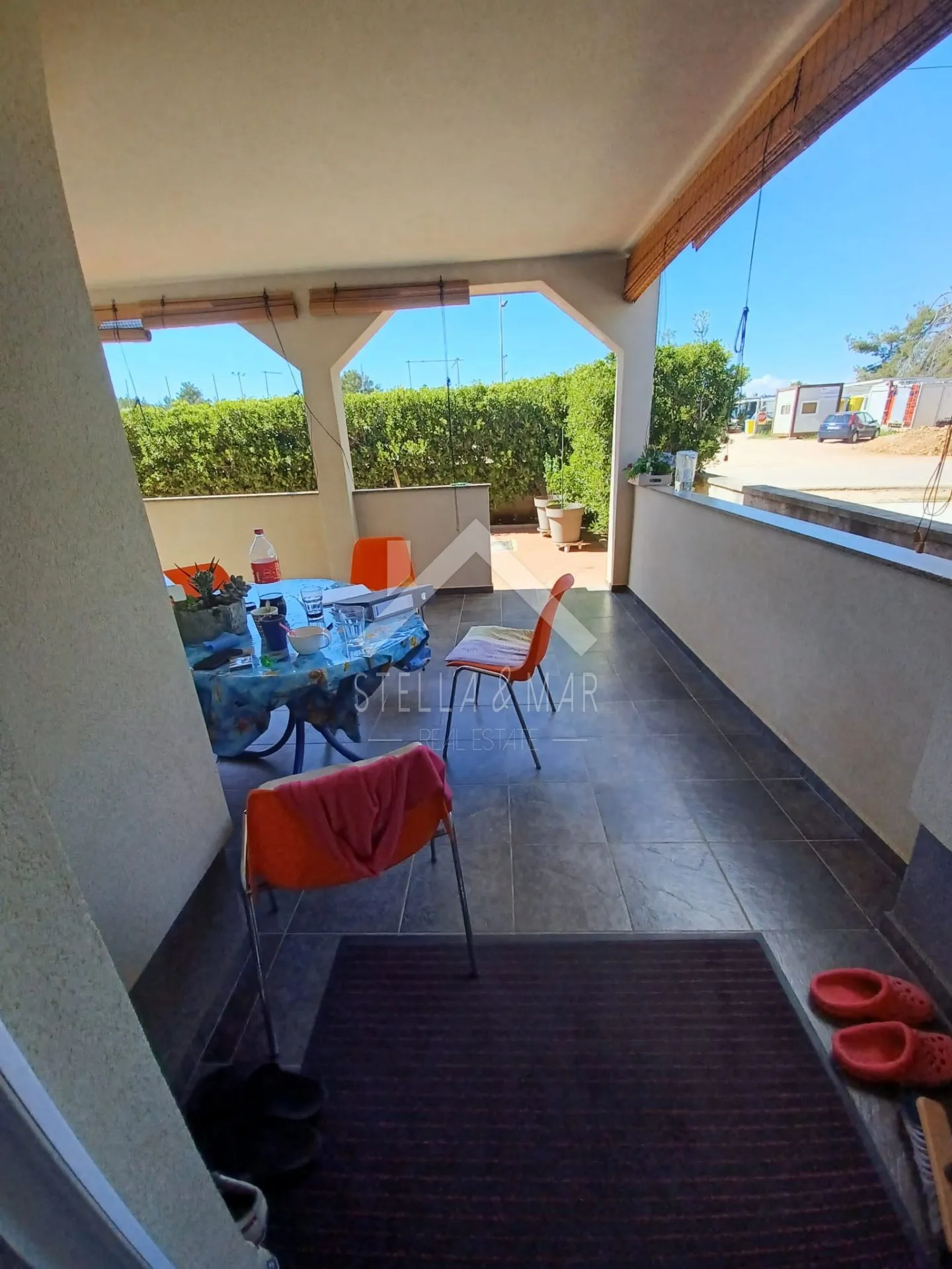 kuća sa tri apartmana - vir - slika 18