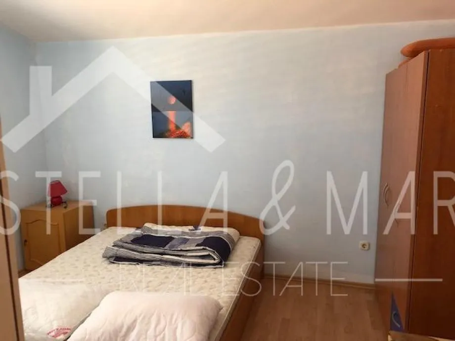 ljubač ; kuća sa tri apartmana ; pogled na more ! - slika 11