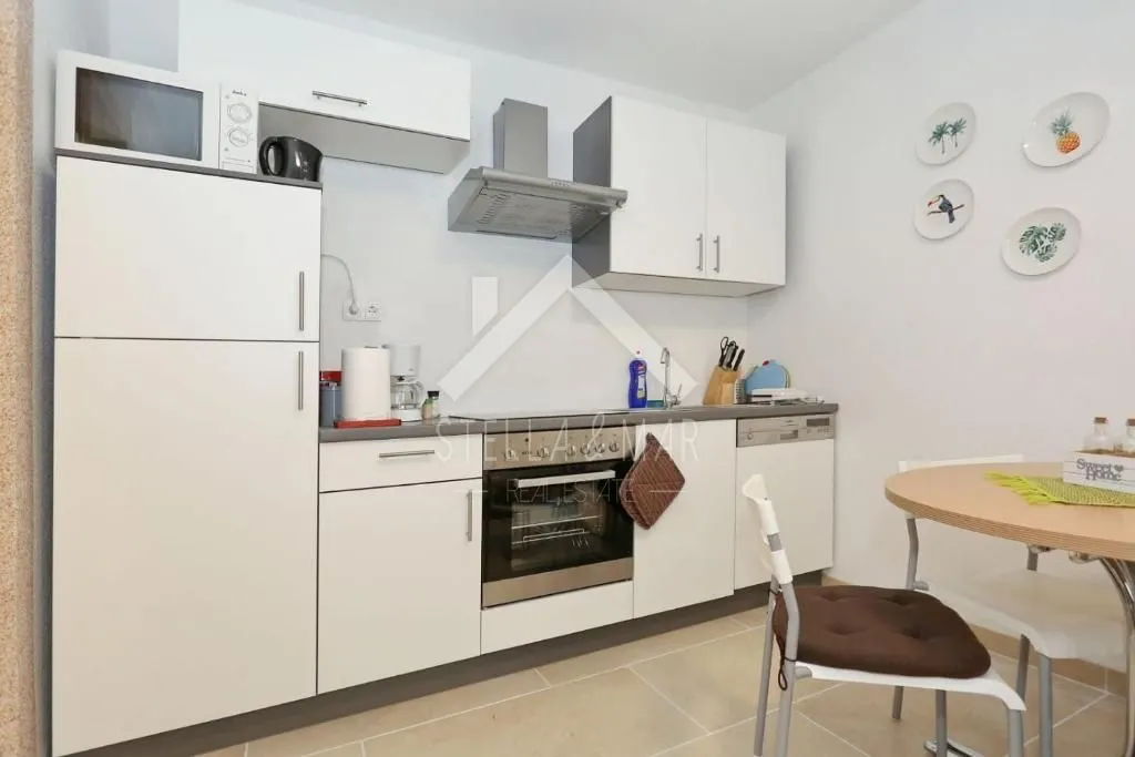apartmanska kuća, novouređena, pogled na more - vir - slika 13
