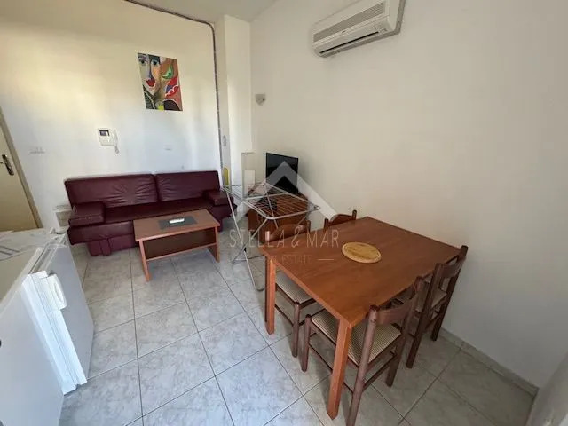 jednosobni apartman prvi red uz more- sukošan - slika 5