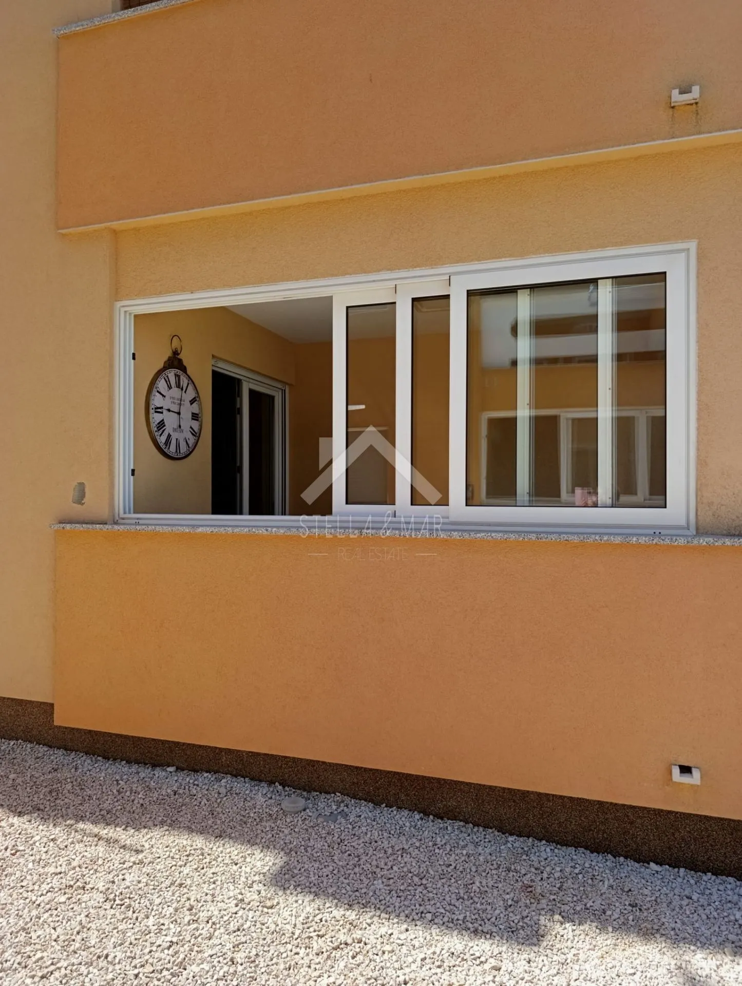 dvosobni apartman - vir - slika 19