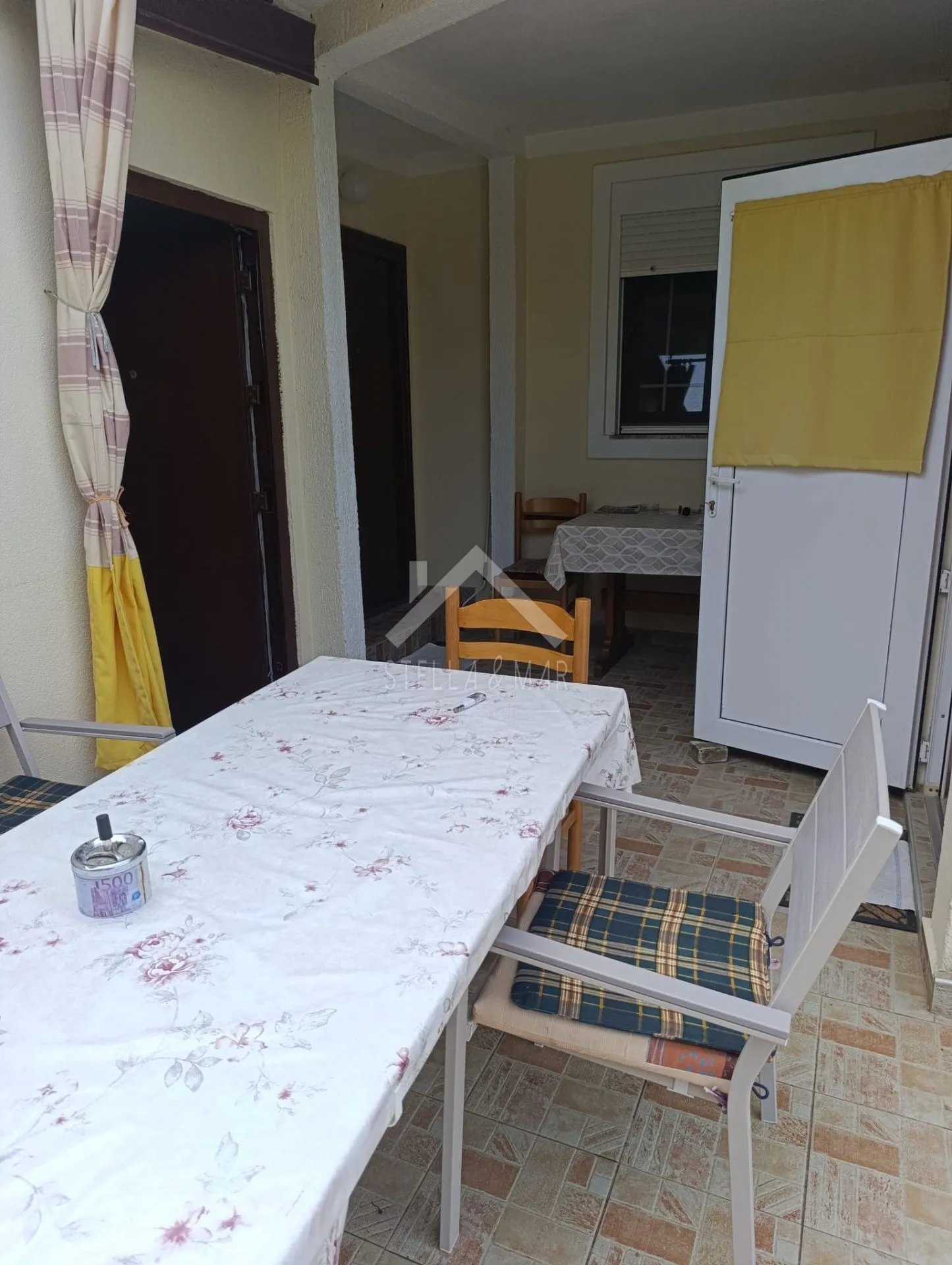 kuća sa 4 stana, garaža, prostrana okućnica - zukve, vrsi - slika 47