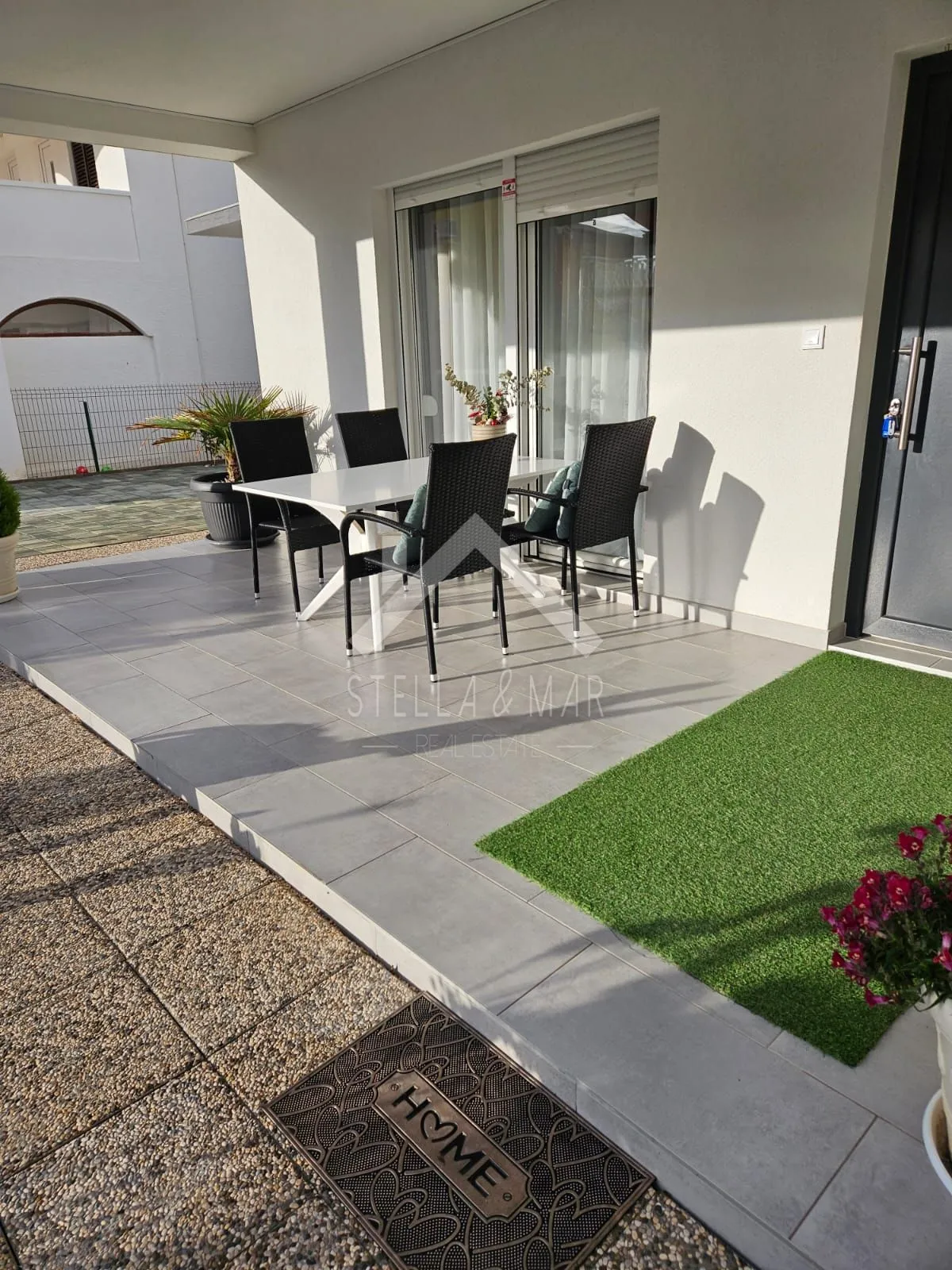 prizemlje kuće sa dva apartmana - vir - slika 13