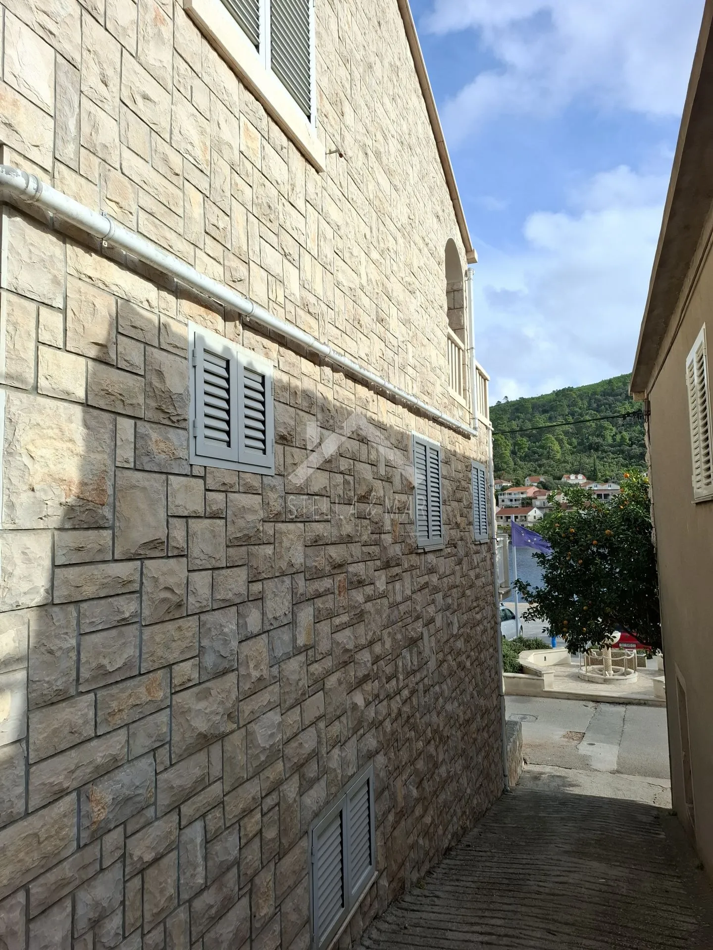 kamena kuća, prvi red do mora - brna, korčula - slika 2