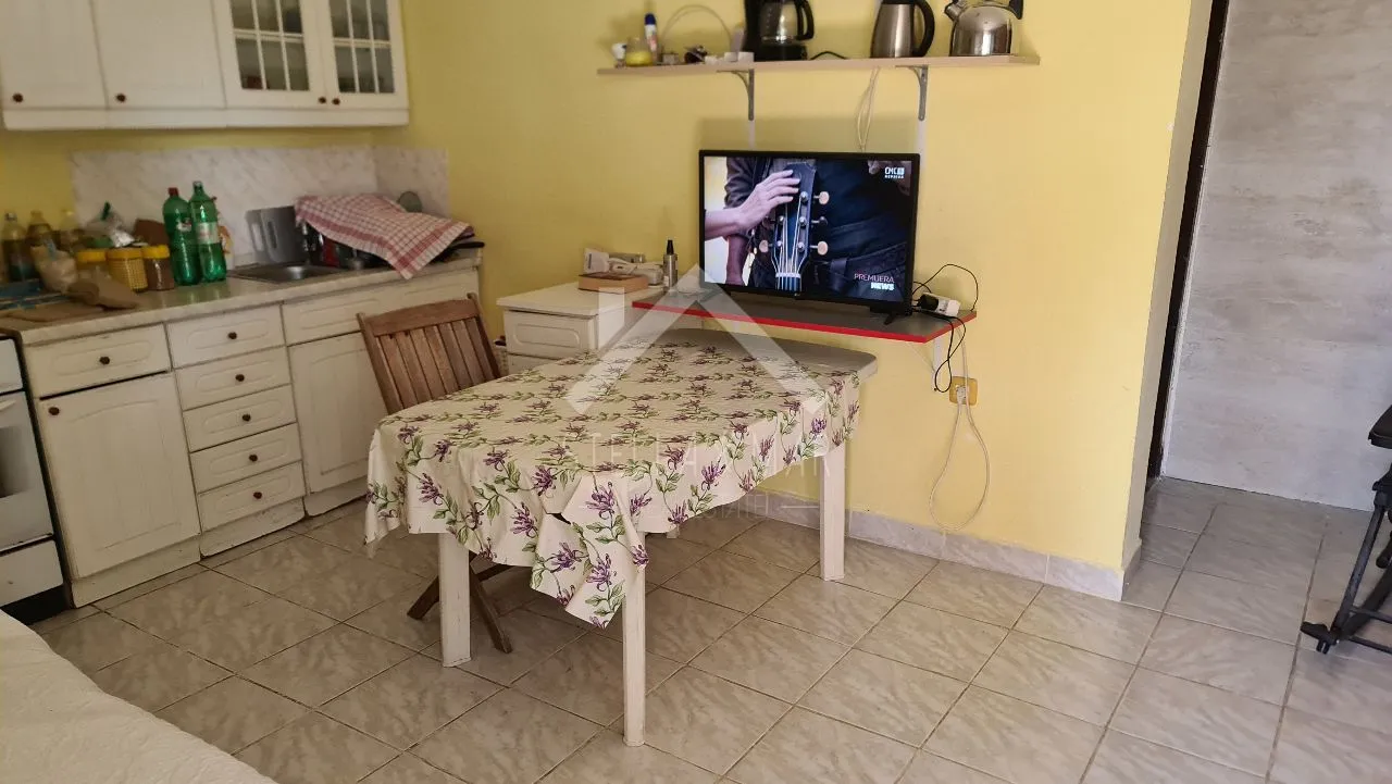 kuća i zemljište prvi red uz more - rtina - slika 25
