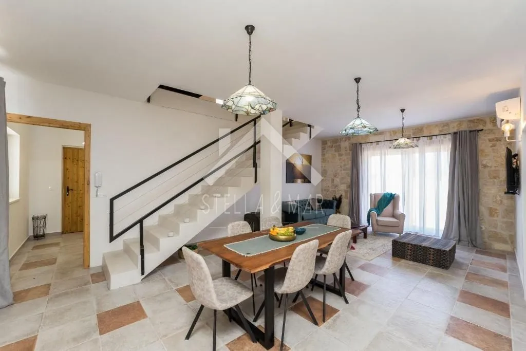 vila sa bazenom - zaton - slika 11