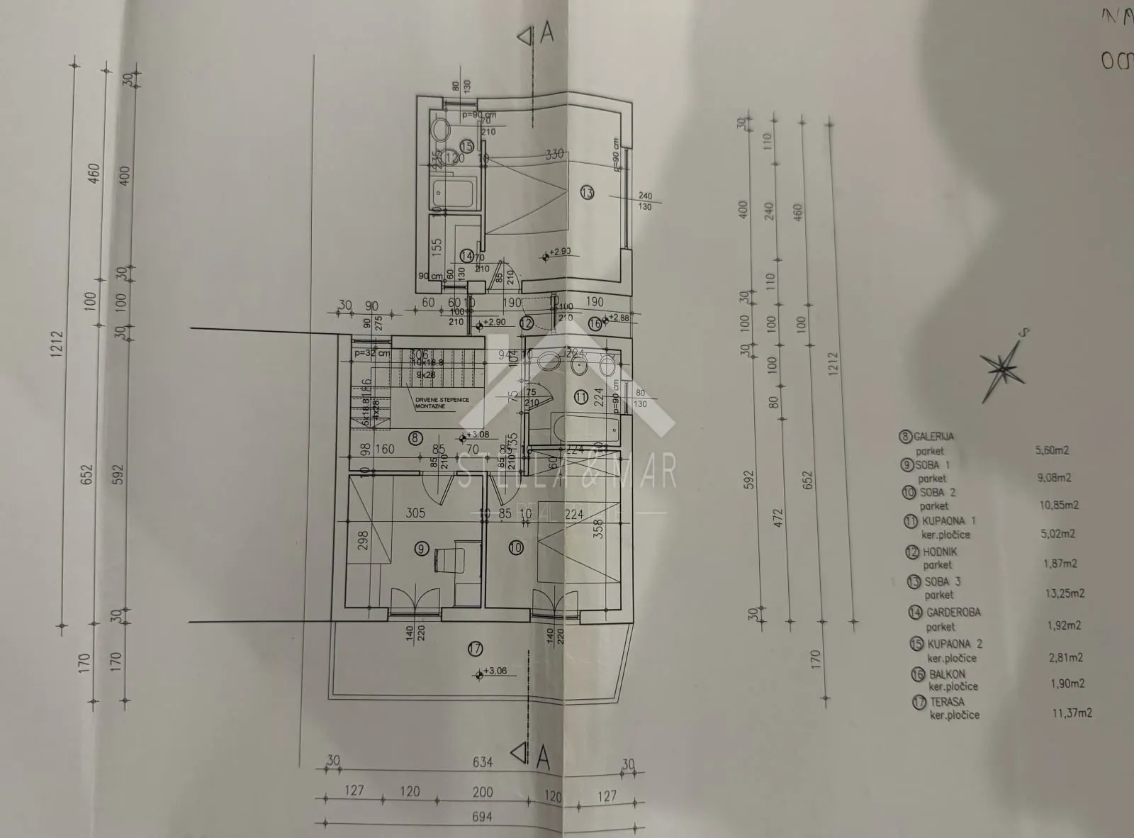 kuća sa garažom u centru otoka - vir - slika 19