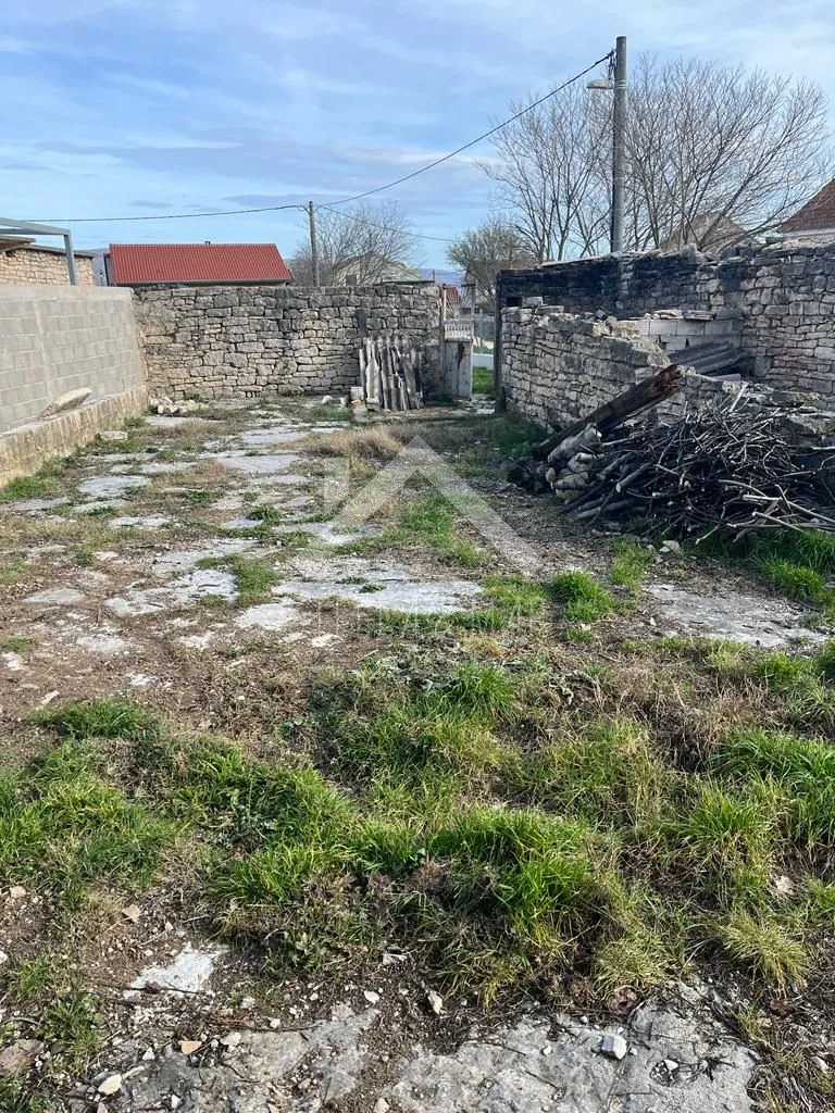 stara kuća sa okućnicom 550m2 - pridraga, zadar - slika 3