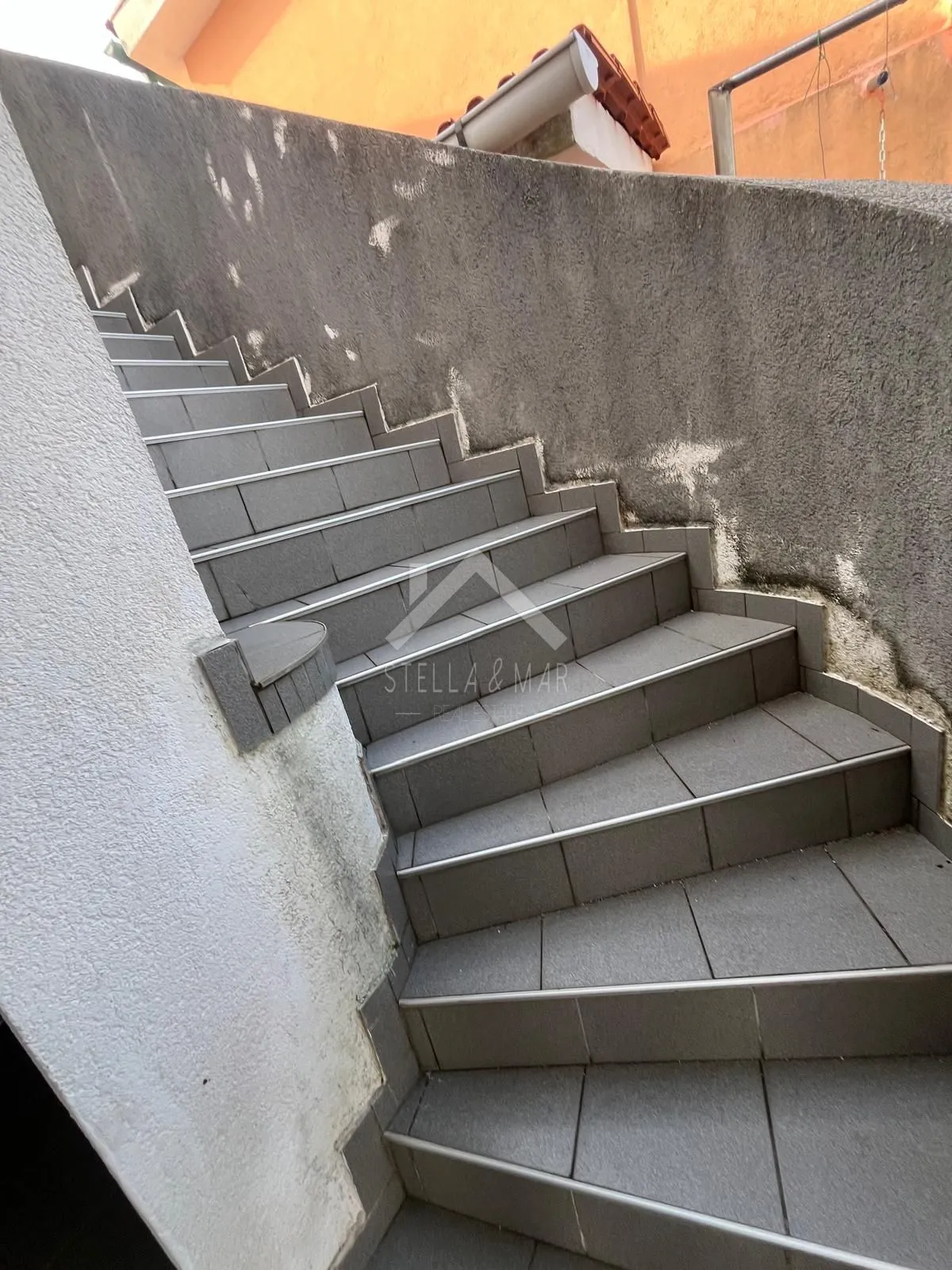 dvojna kuća 2 stana, pogled na more - vir - slika 31