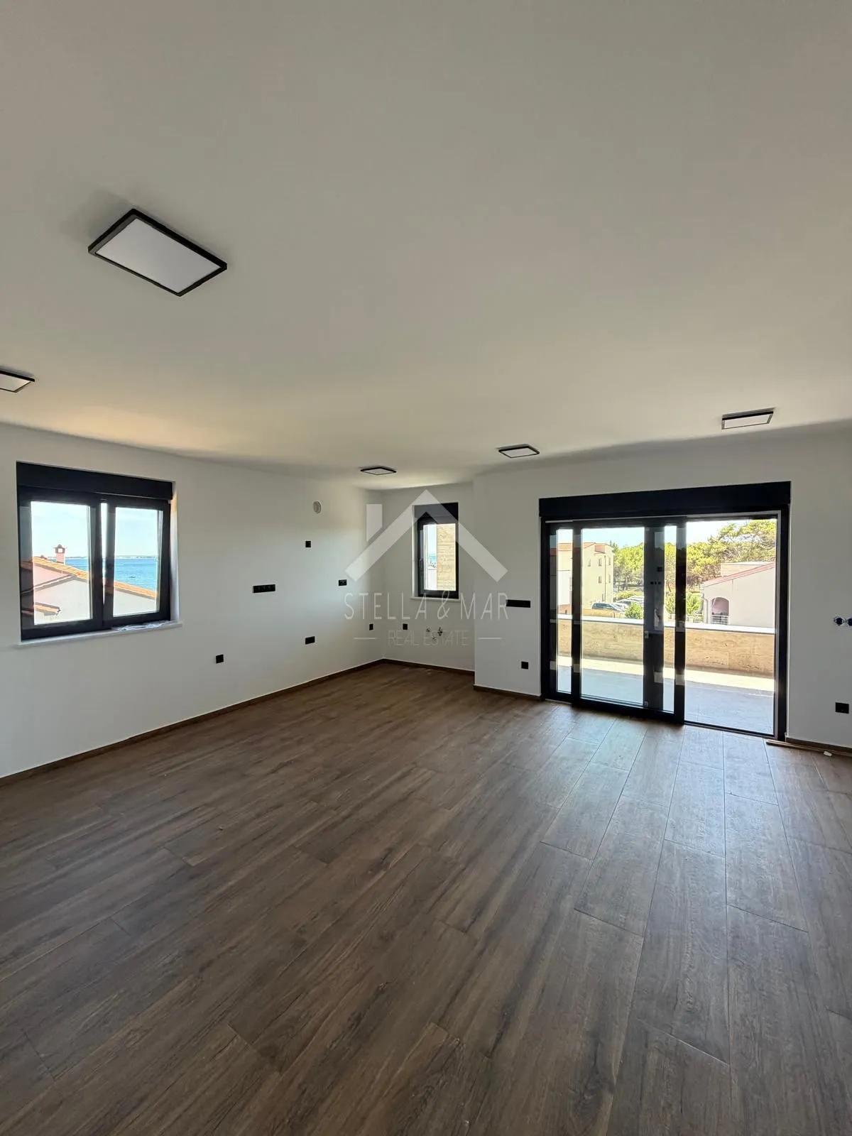 trosobni apartman pored plaže - vir - slika 11