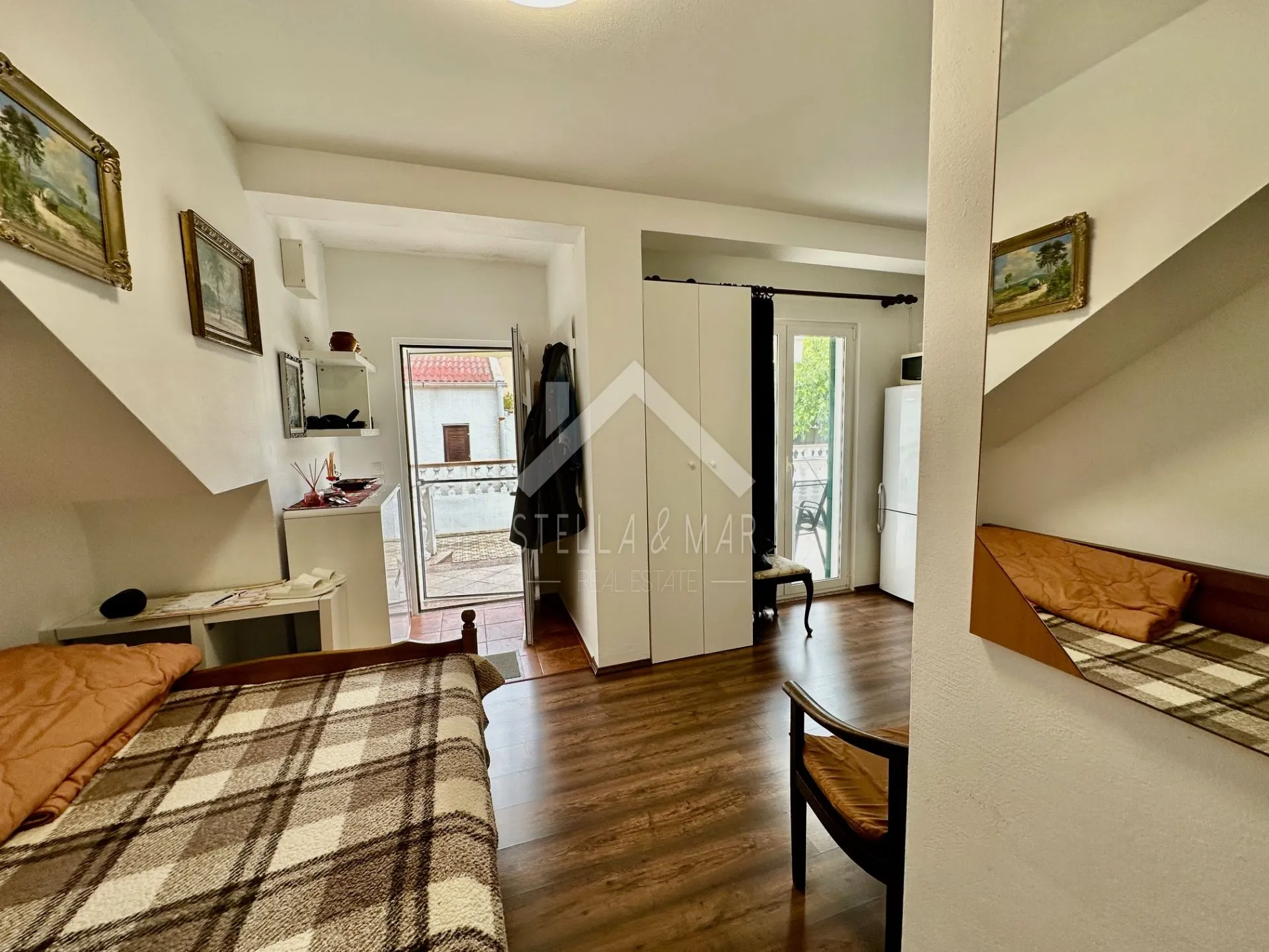 jednosobni apartman sa prostranom terasom - vir - slika 9