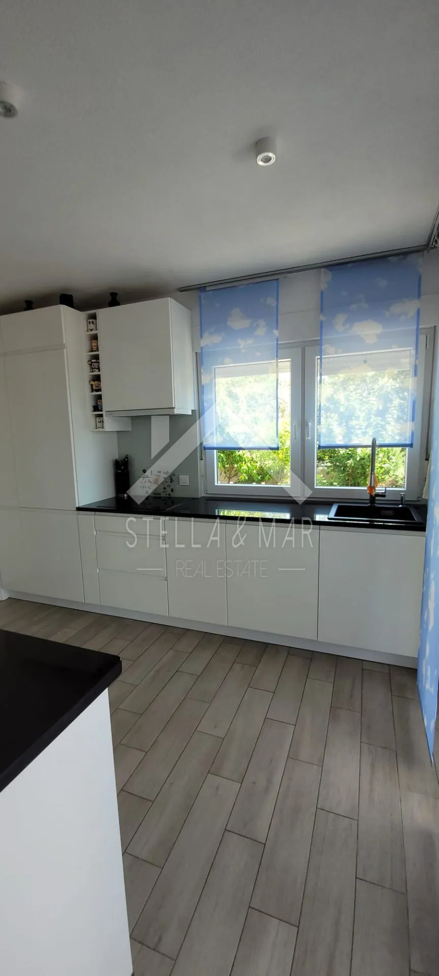 kuća sa 5 apartmana sa pogledom na more - vir - slika 6