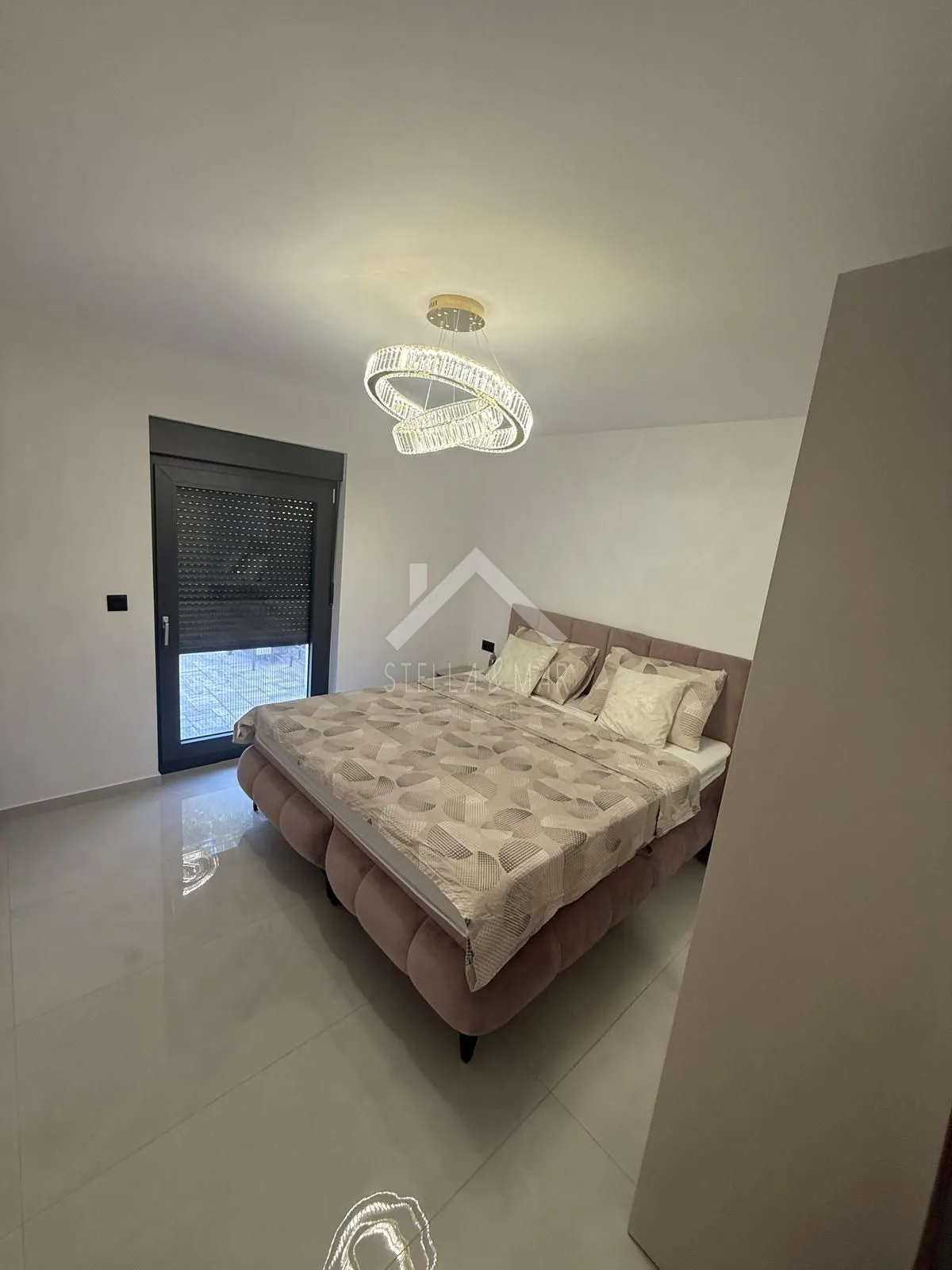luksuzna villa sa dva apartmana i bazenom, centar - vir - slika 26